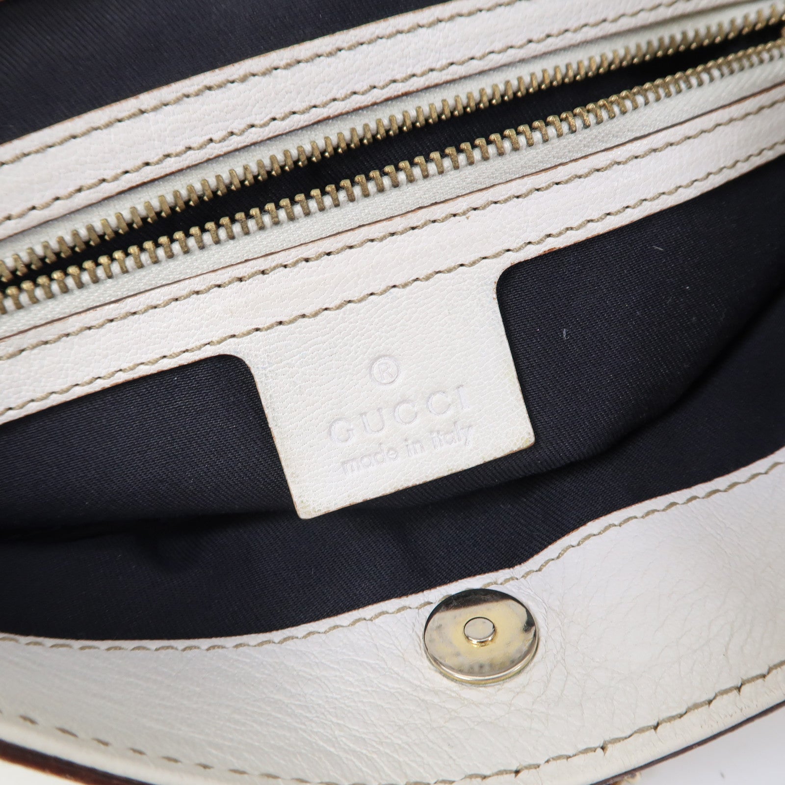GUCCI 牛皮皮革Shoulder Bag金扣肩背袋白色