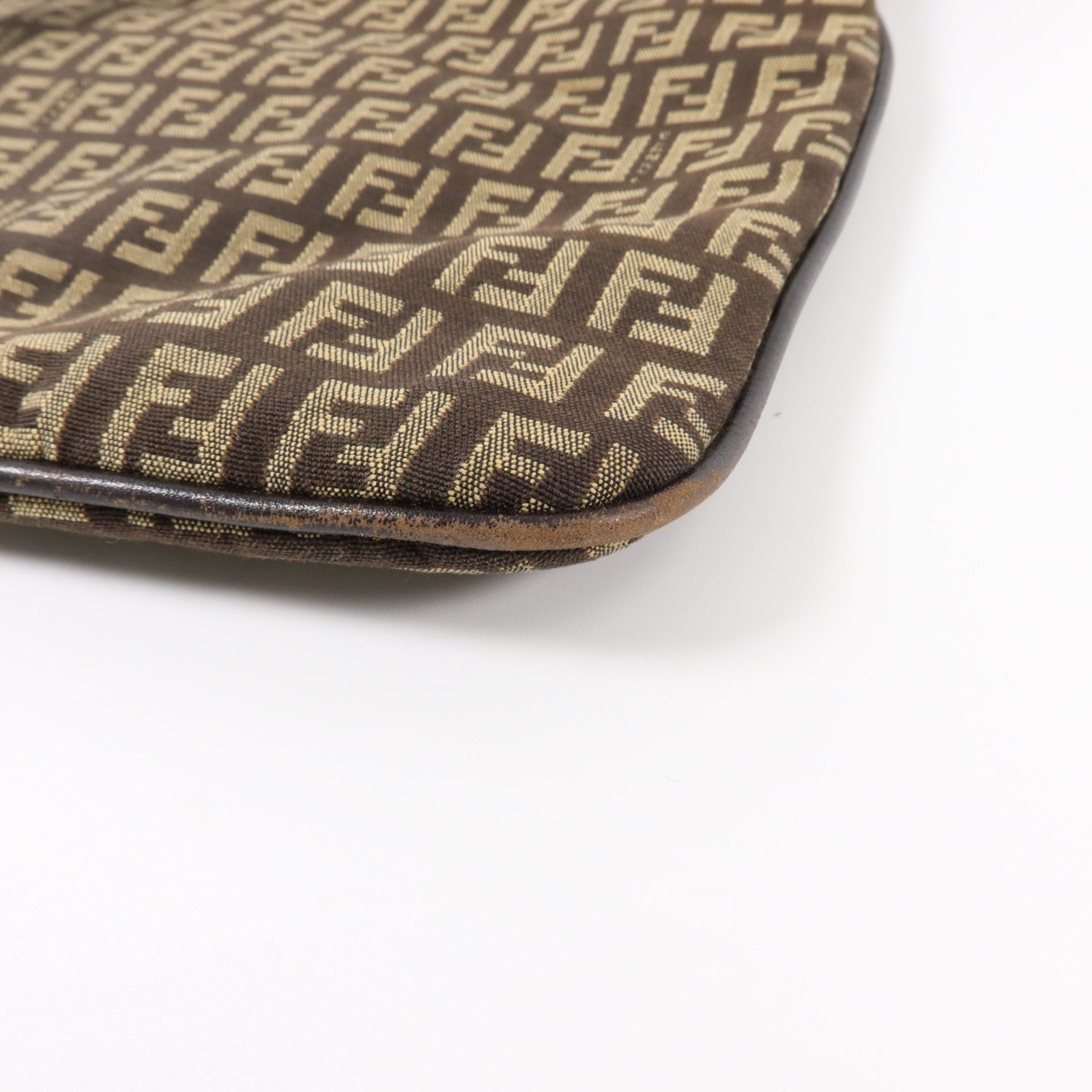 FENDI 帆布Zucchino Shoulder Bag肩背袋