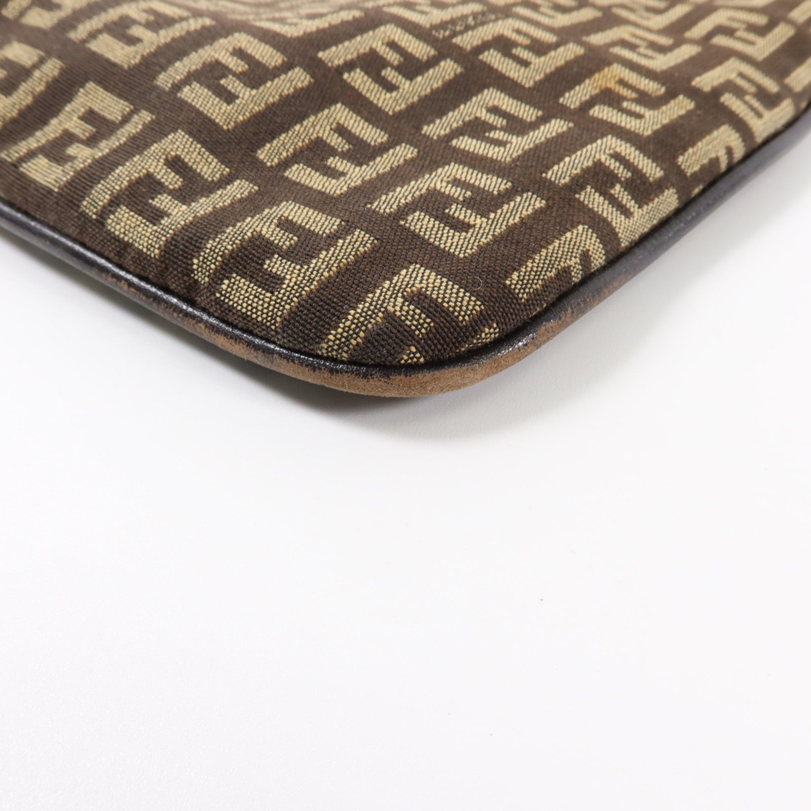 FENDI 帆布Zucchino Shoulder Bag肩背袋