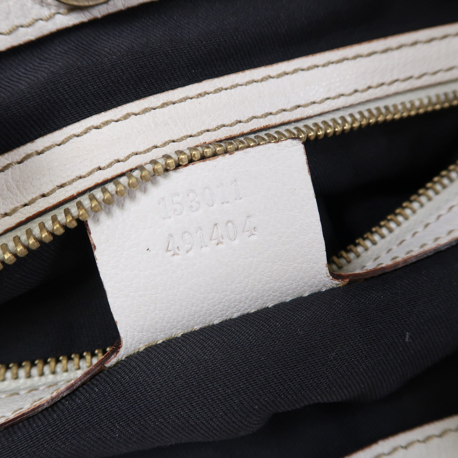 GUCCI 牛皮皮革Shoulder Bag金扣肩背袋白色