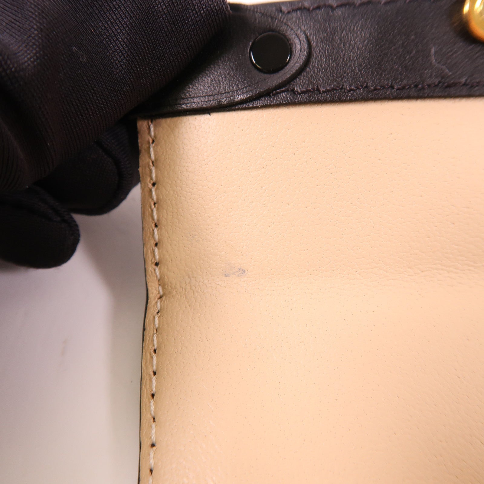 LOUIS VUITTON Monogram Macassar Essential Trunk金扣掛飾