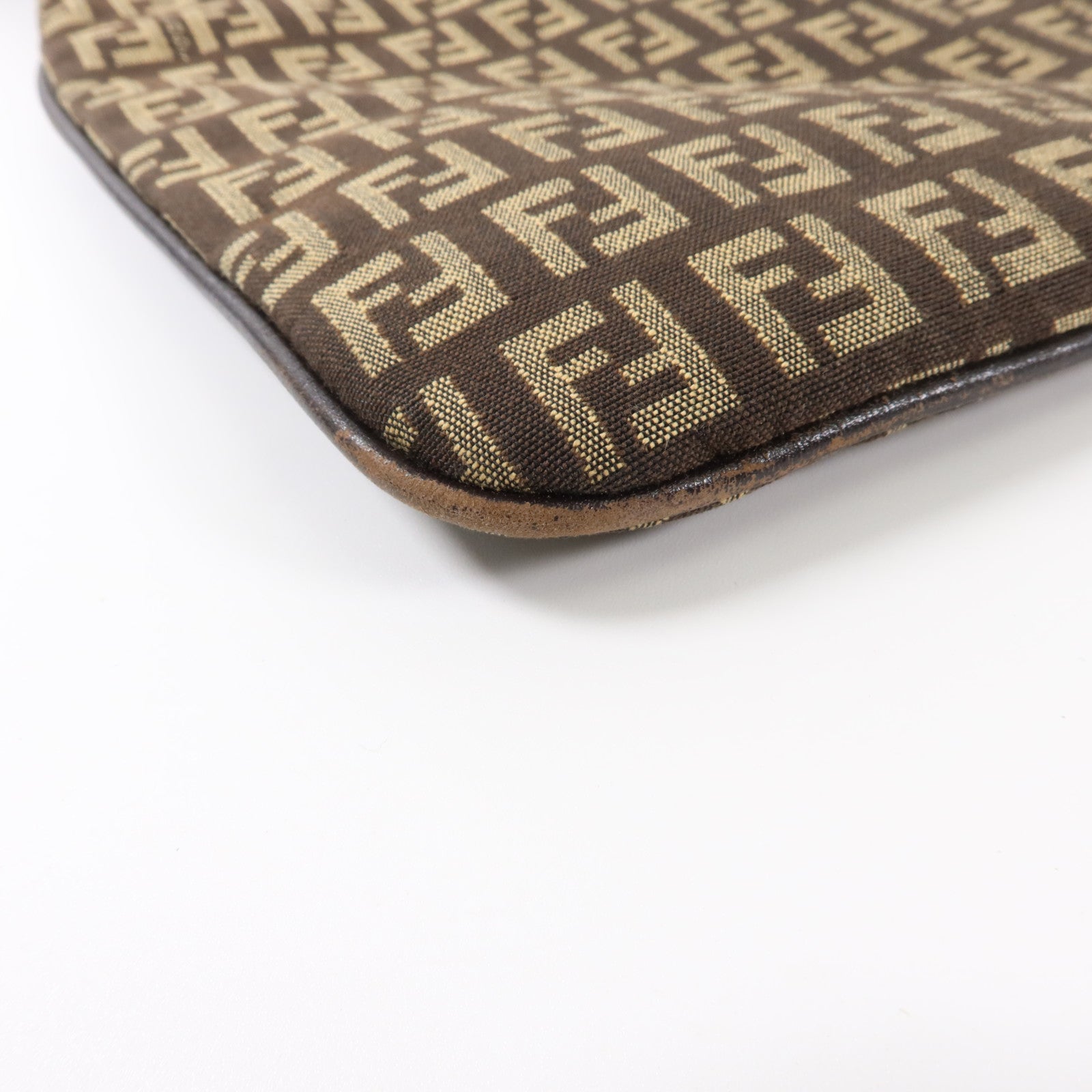 FENDI 帆布Zucchino Shoulder Bag肩背袋