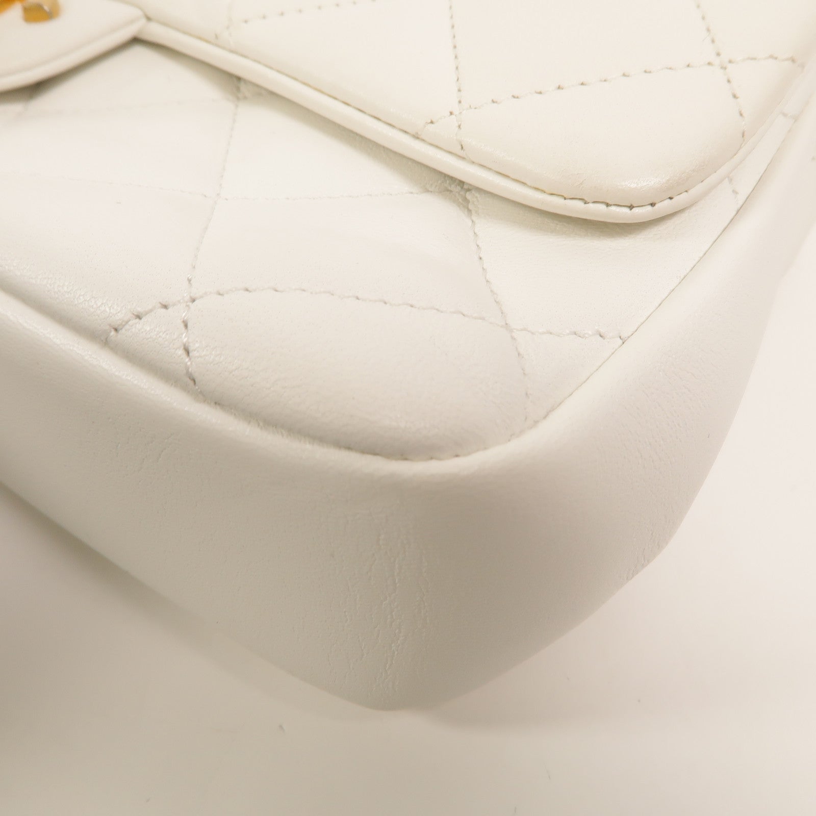 CHANEL 【激減優惠】牛皮皮革In The Loop Medium Flap Bag鏈帶手挽肩背兩用袋