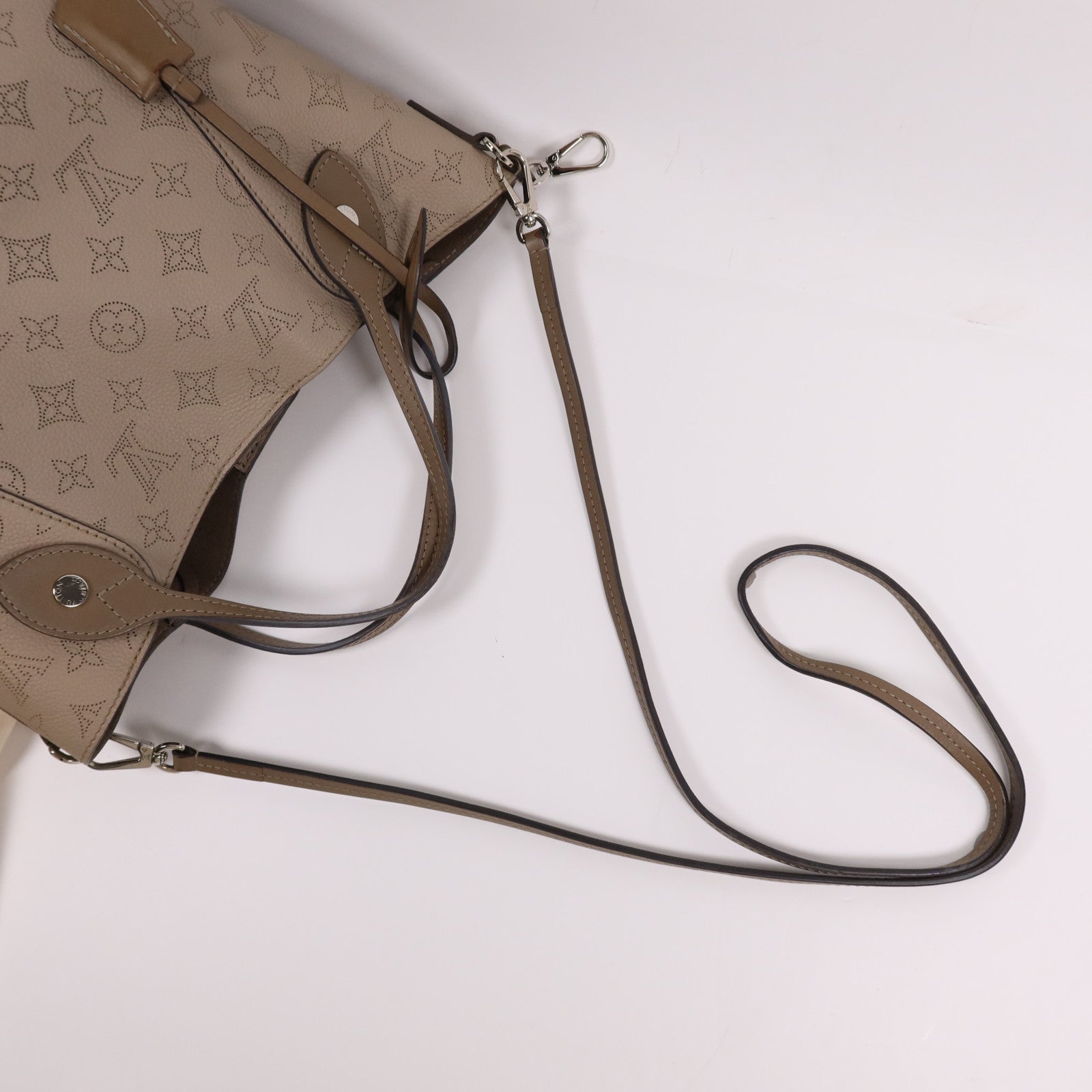 LOUIS VUITTON Mahina Hina PM銀扣手挽肩背兩用袋