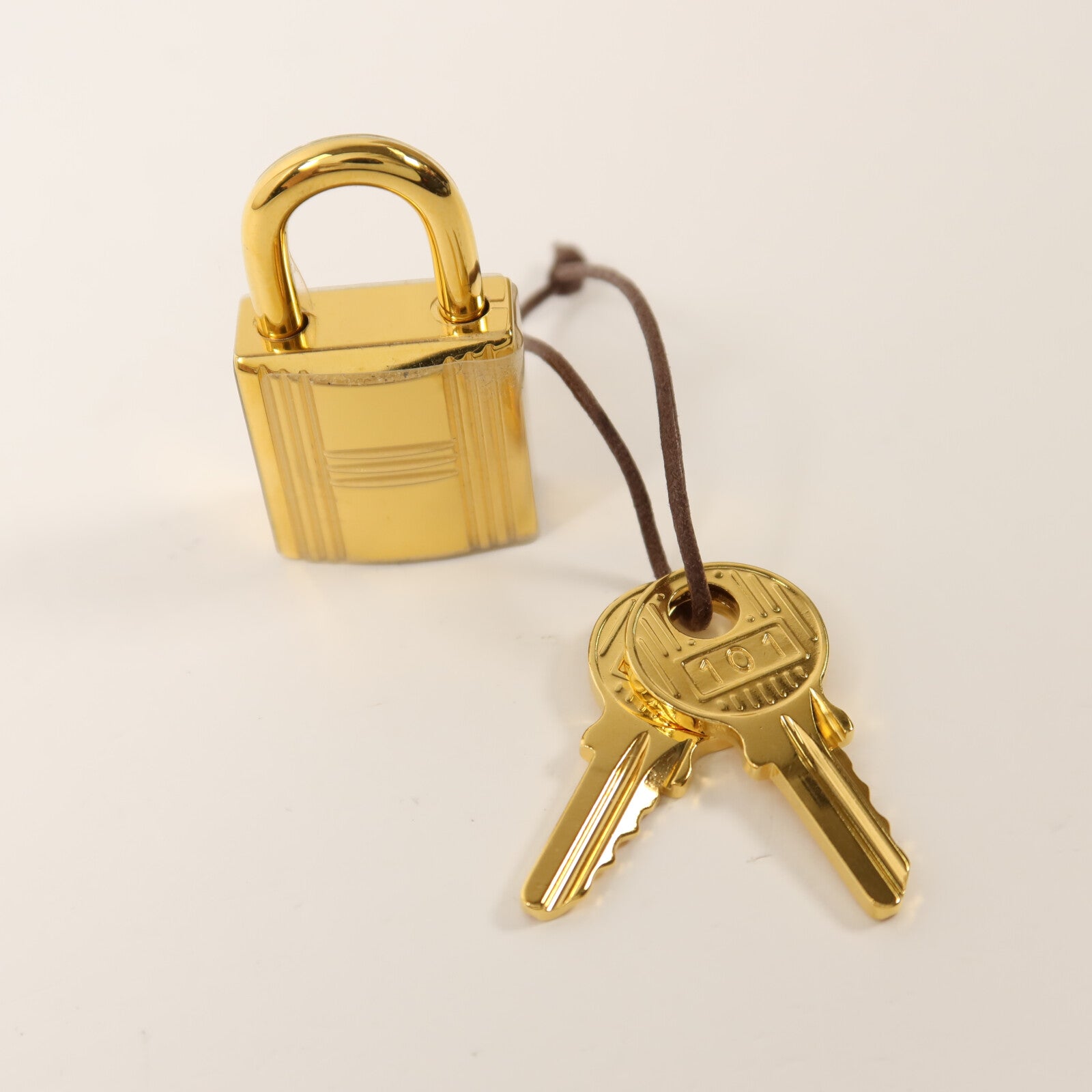 HERMES Clemence皮革Picotin MM金扣手挽袋Trench