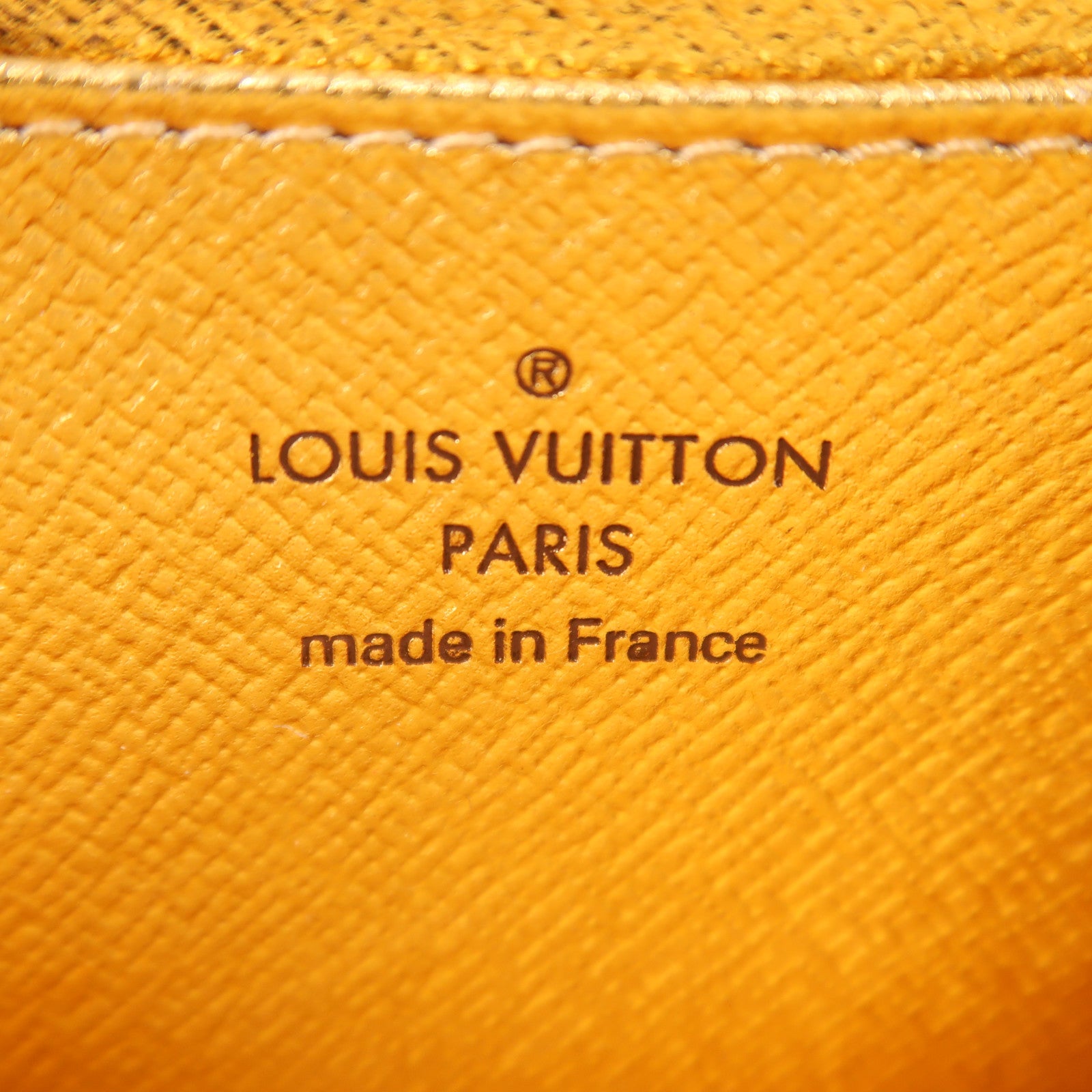 LOUIS VUITTON Monogram Zippy Coin Purse金扣錢包