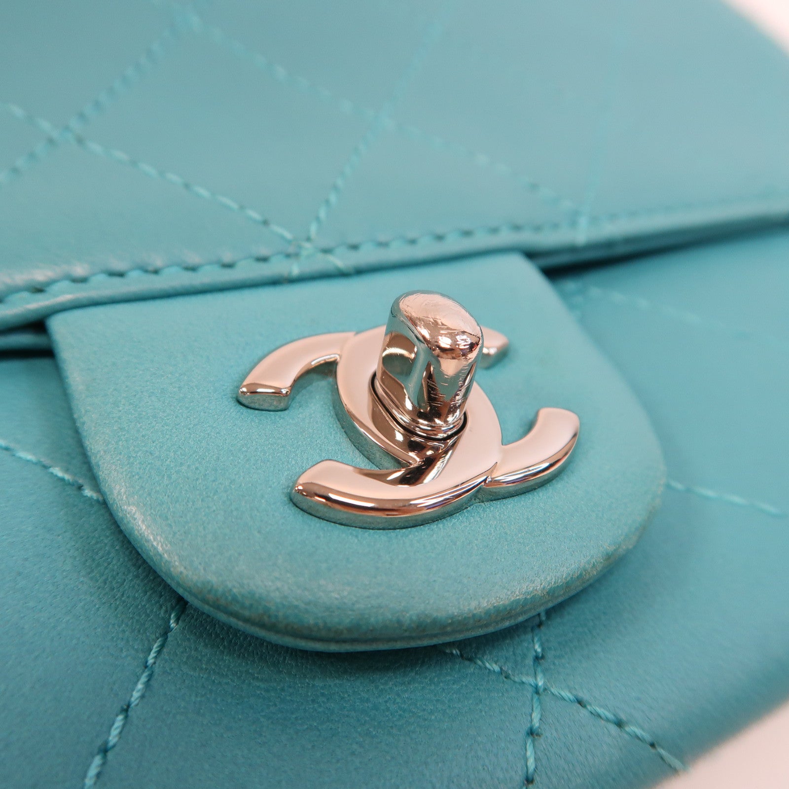 CHANEL 【激減優惠】菱格羊皮皮革Shoulder Bag銀扣鏈帶肩背袋綠色