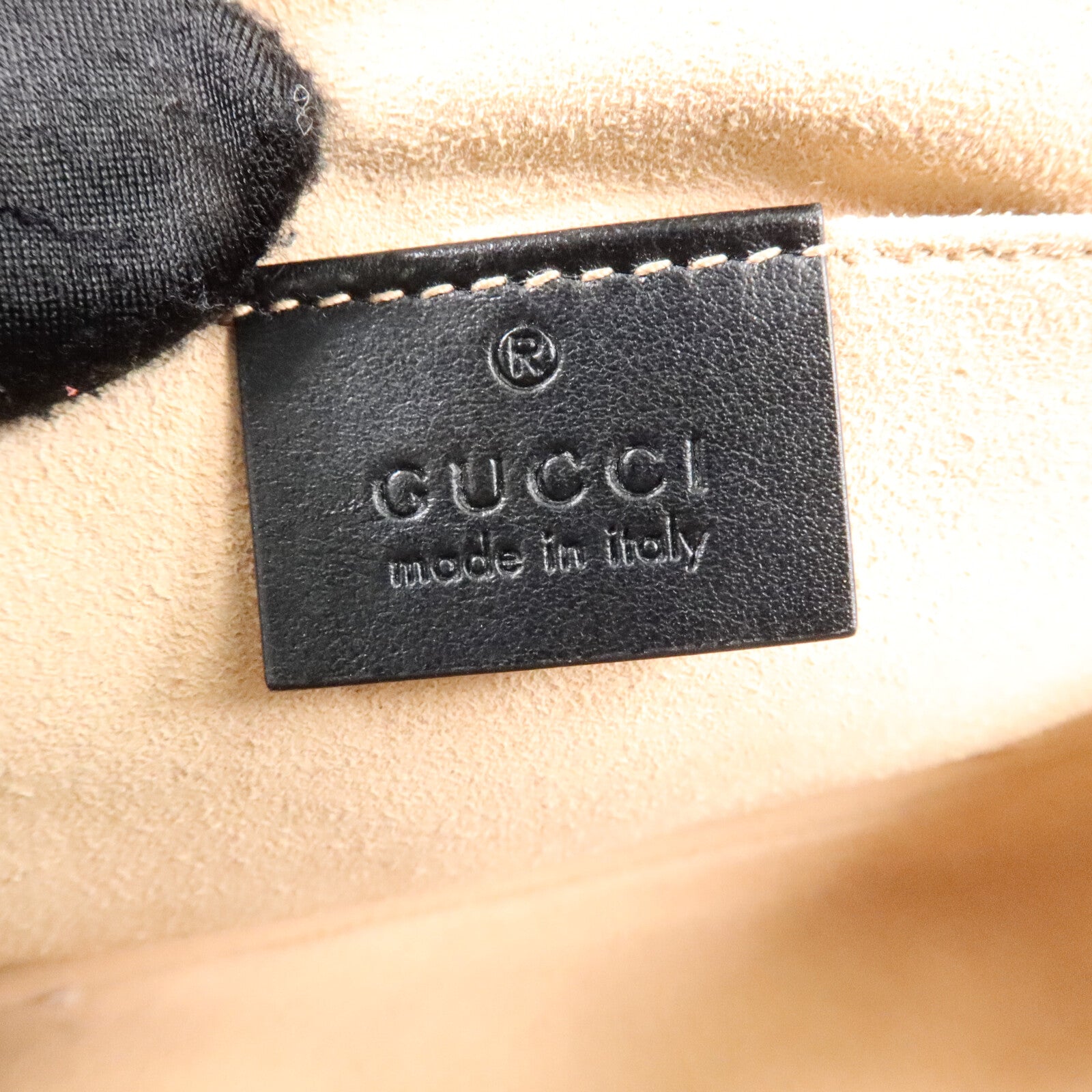 GUCCI 牛皮皮革GG Marmont肩背袋