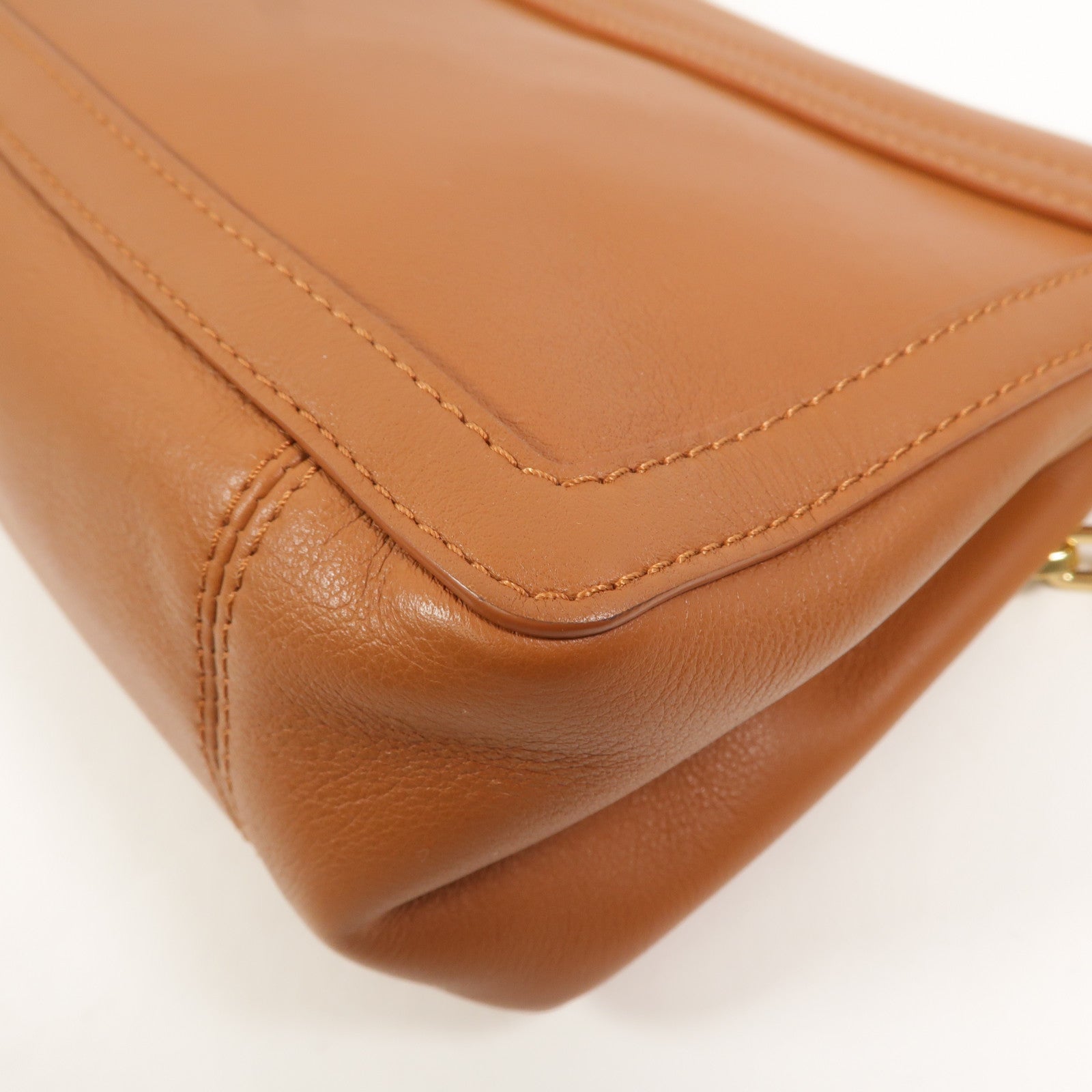 LOUIS VUITTON 牛皮皮革Dauphine Soft MM鏈帶手挽肩背兩用袋