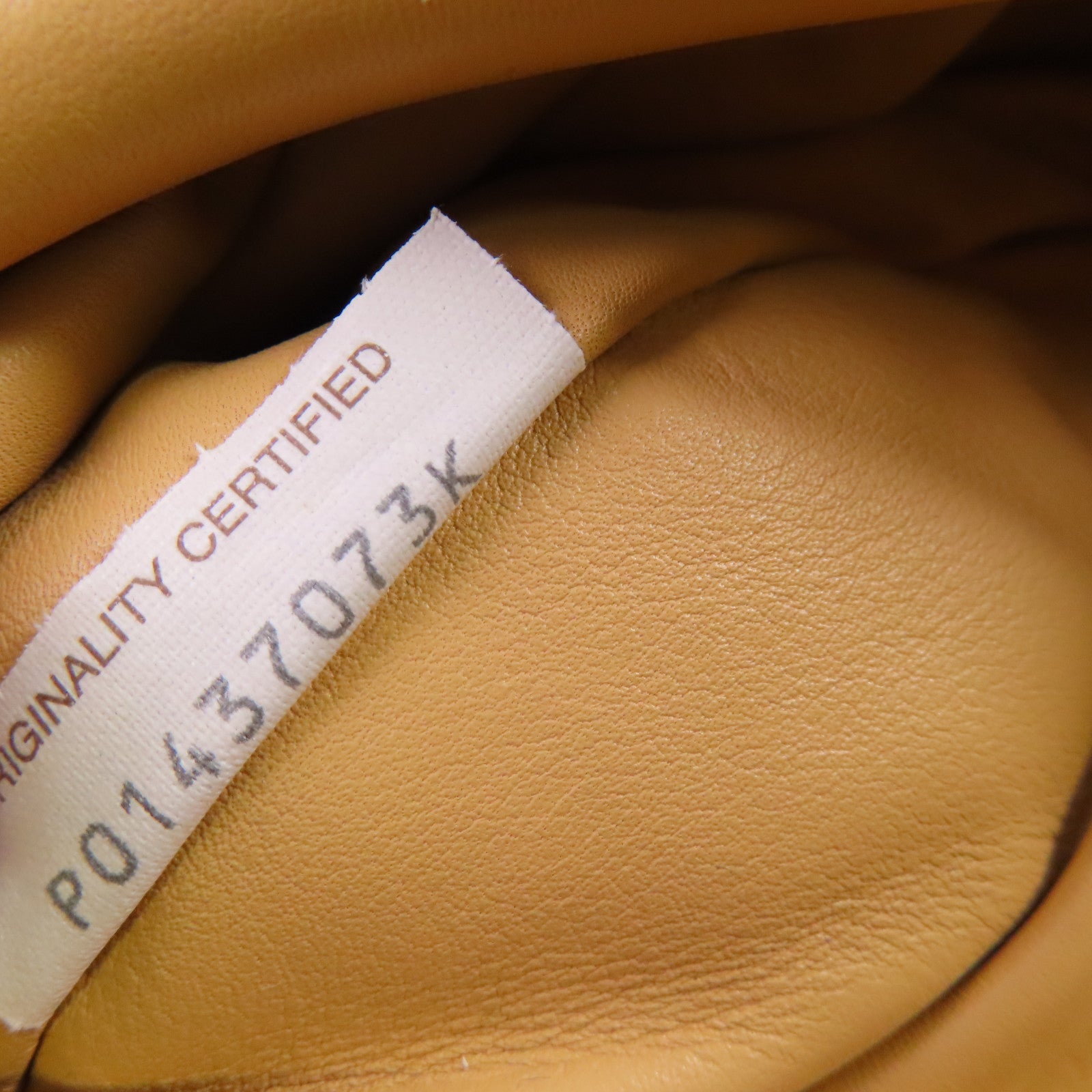 BOTTEGA VENETA 牛皮皮革The Belt Chaon Pouch Waist Bag金扣鏈帶腰包杏色
