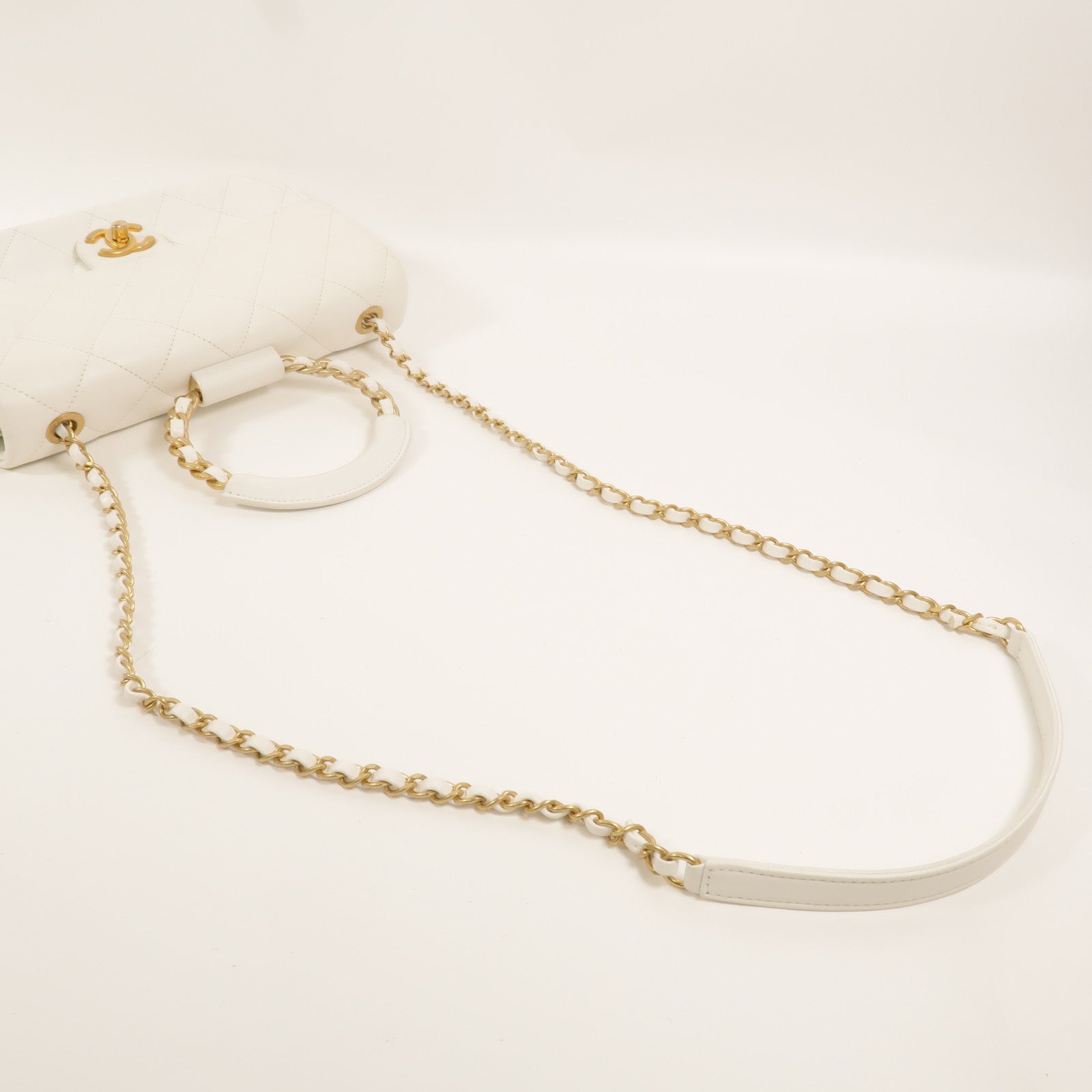 CHANEL 【激減優惠】牛皮皮革In The Loop Medium Flap Bag鏈帶手挽肩背兩用袋