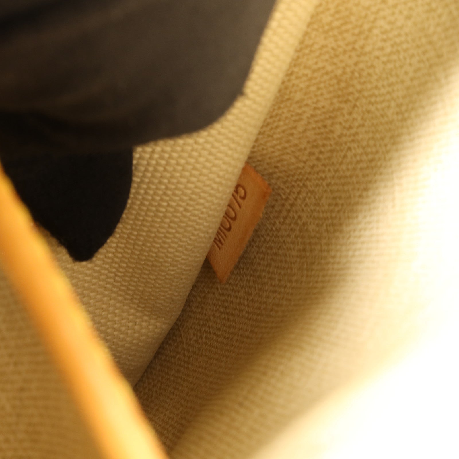 LOUIS VUITTON Monogram Trouville金扣手挽袋