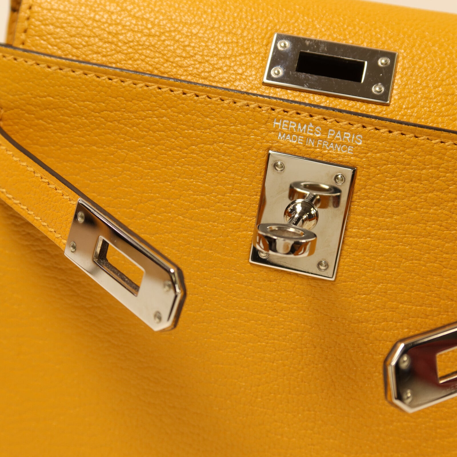 HERMES Chevre皮革Mini Kelly銀扣手挽袋