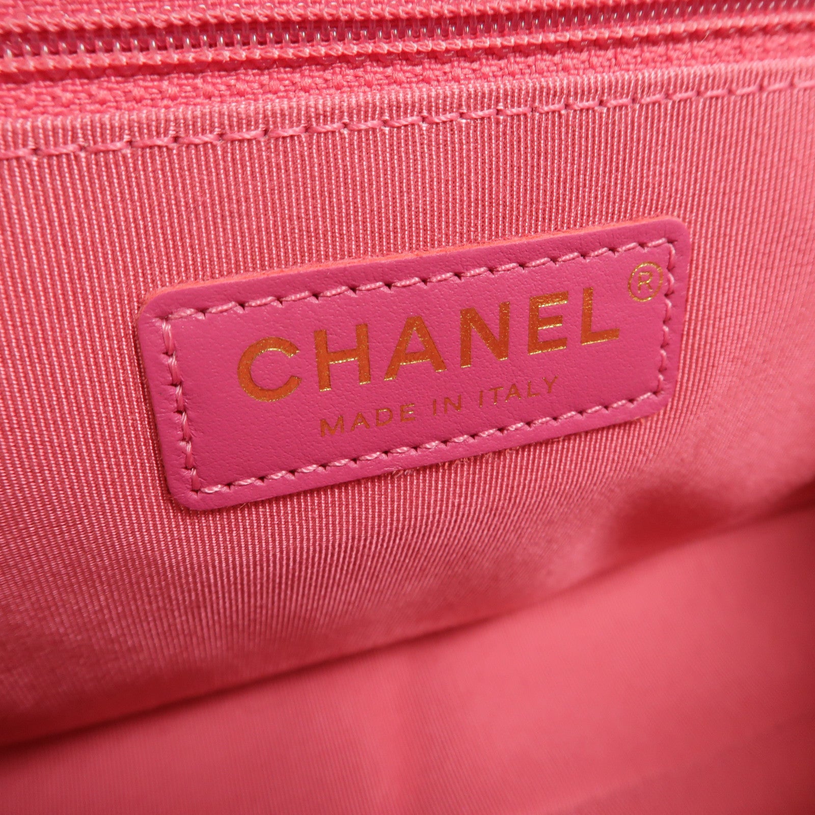 CHANEL 【激減優惠】牛皮皮革In The Loop Medium Flap Bag鏈帶手挽肩背兩用袋