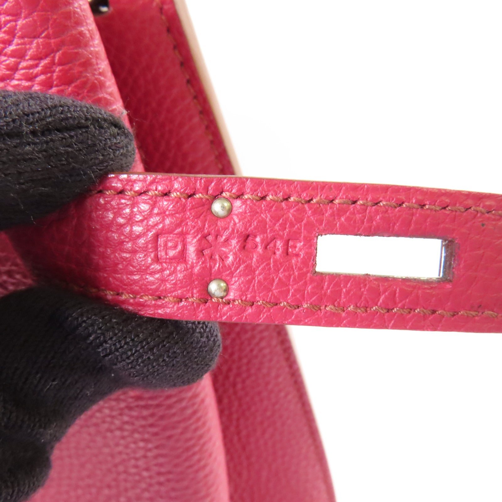 HERMES Togo皮革So Kelly銀扣肩背袋Ruby