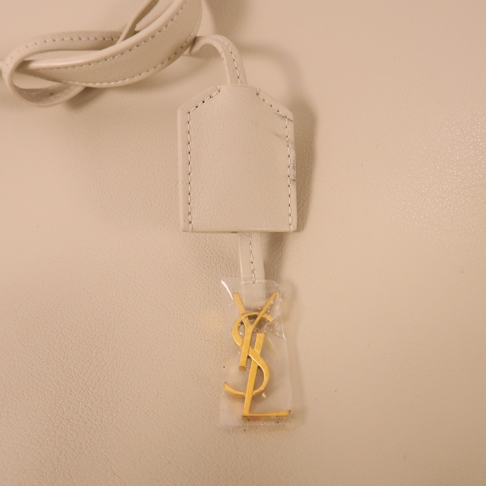 SAINT LAURENT 牛皮皮革Shoulder Bag金扣肩背袋