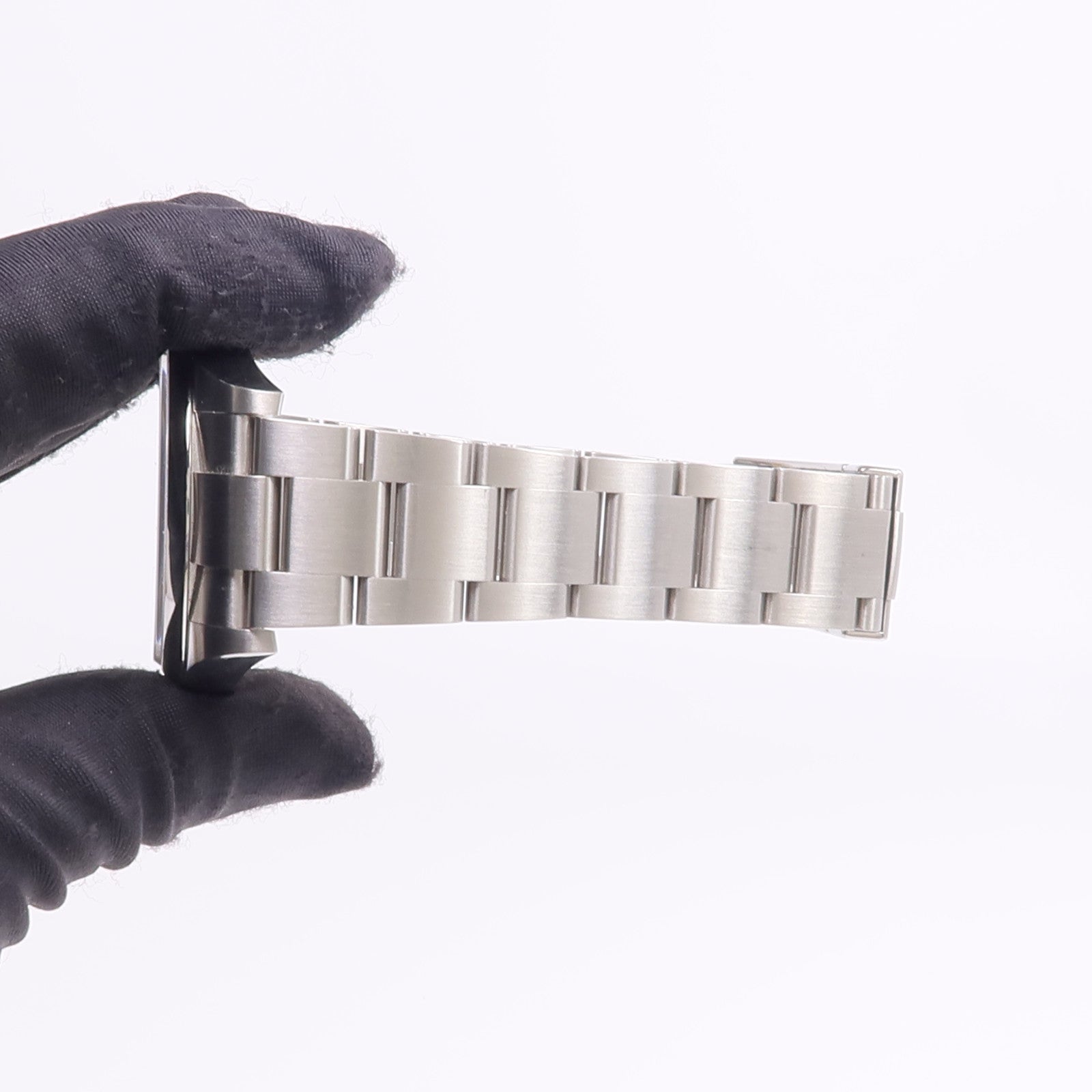 ROLEX Oyster Perpetual 114300