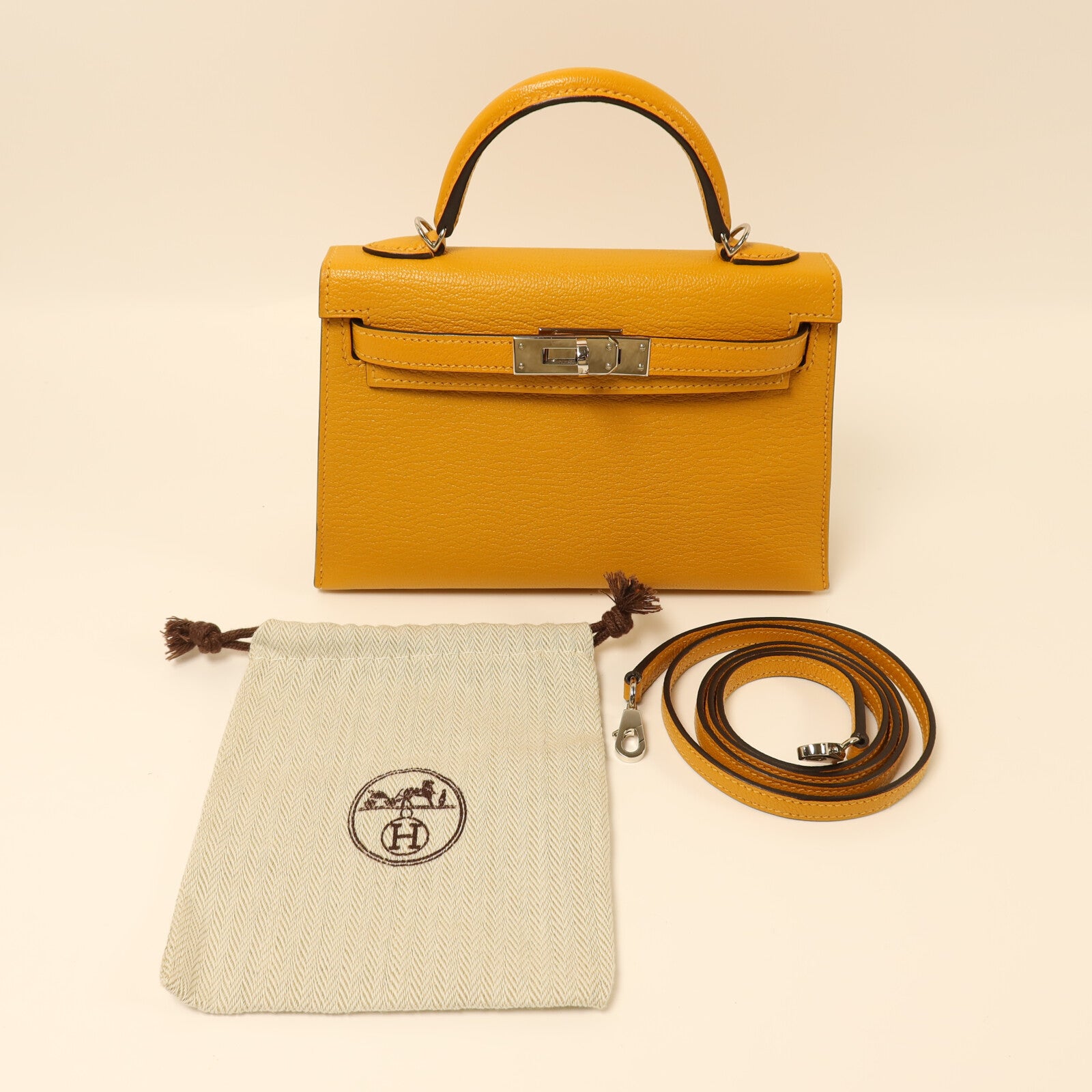 HERMES Chevre皮革Mini Kelly銀扣手挽袋