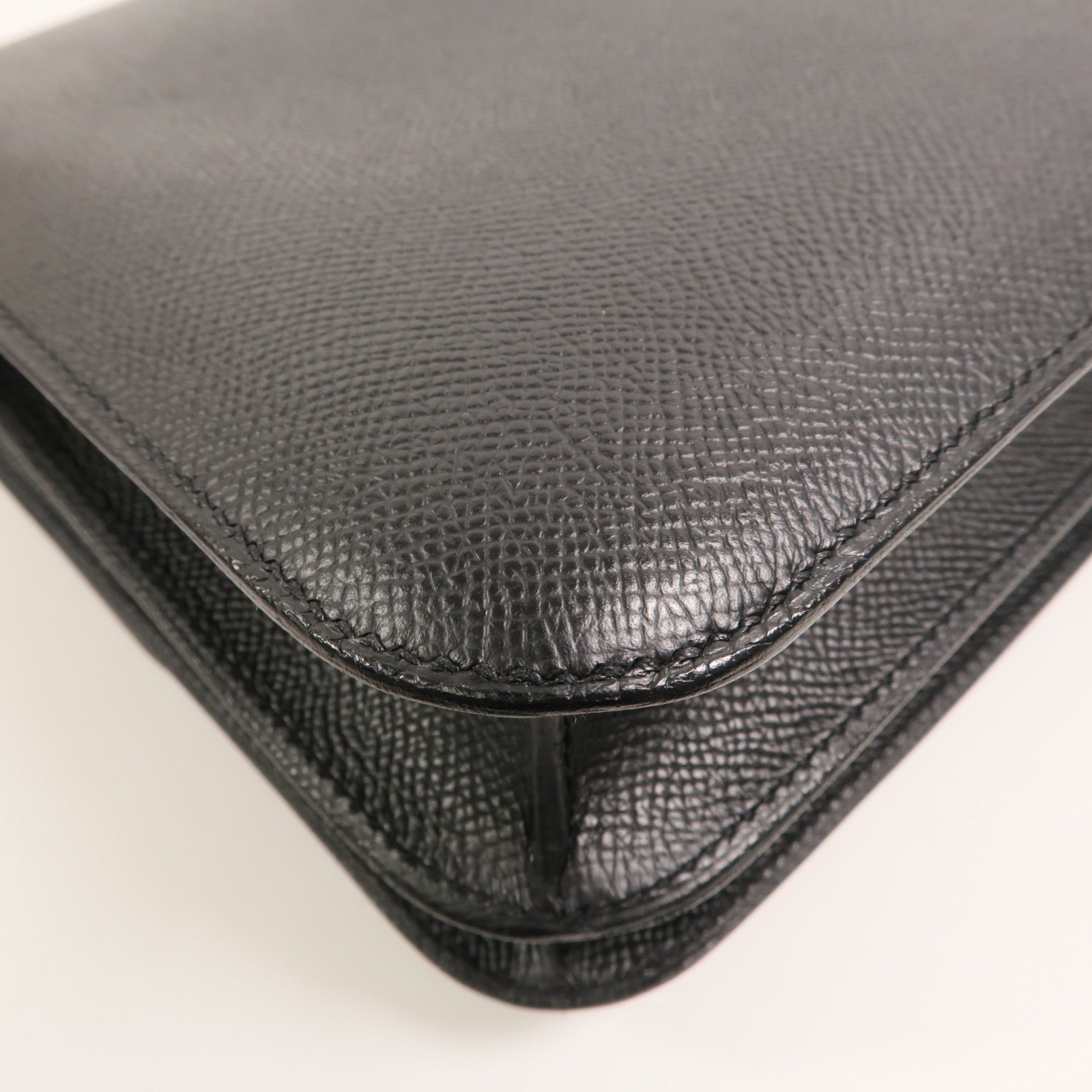 HERMES Epsom皮革Constance 24肩背袋Noir