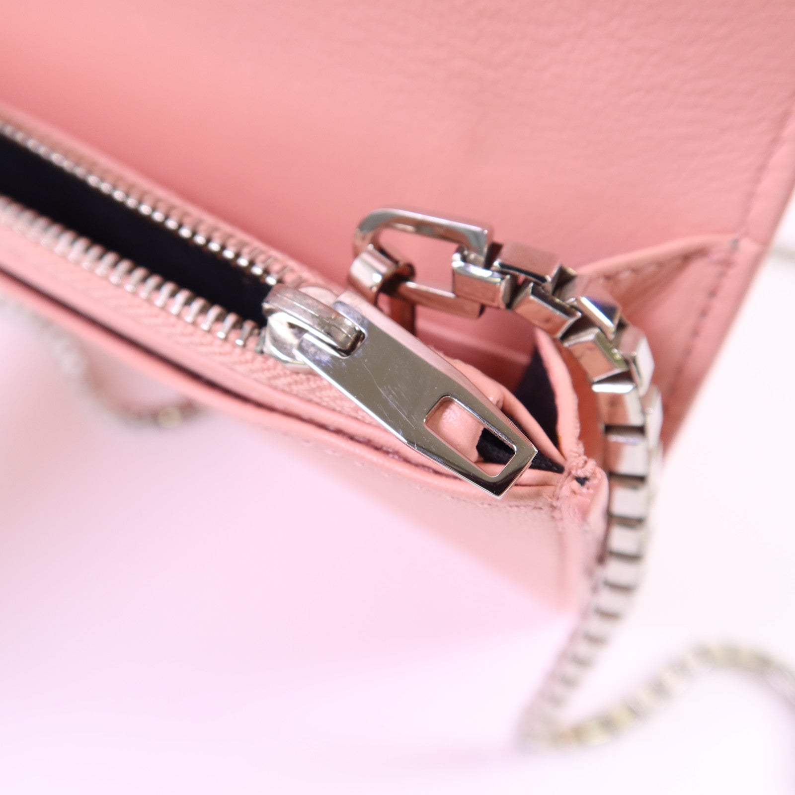 BALENCIAGA 【激減優惠】牛皮皮革Shoulder Bag銀扣鏈帶肩背袋