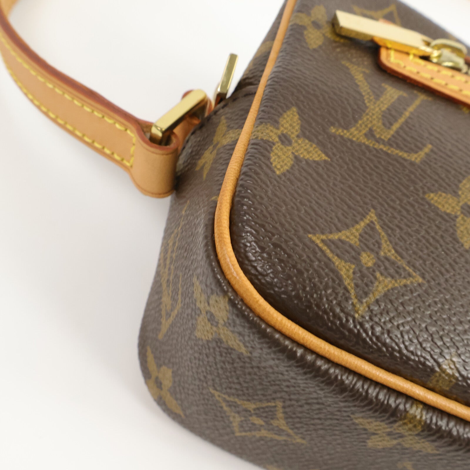 LOUIS VUITTON Monogram Pochette Cite肩背袋