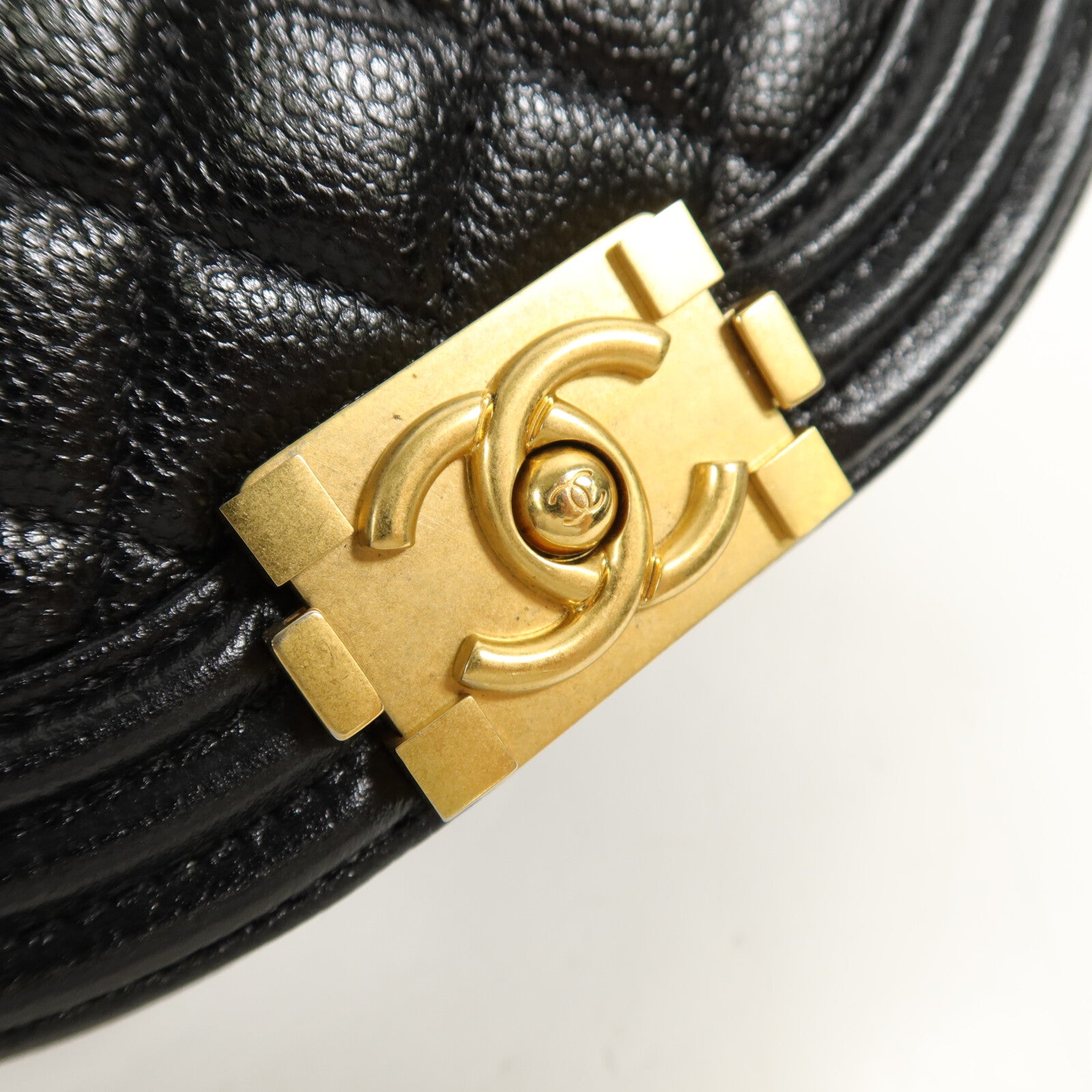 CHANEL 牛皮皮革Boy Messenger鏈帶肩背袋