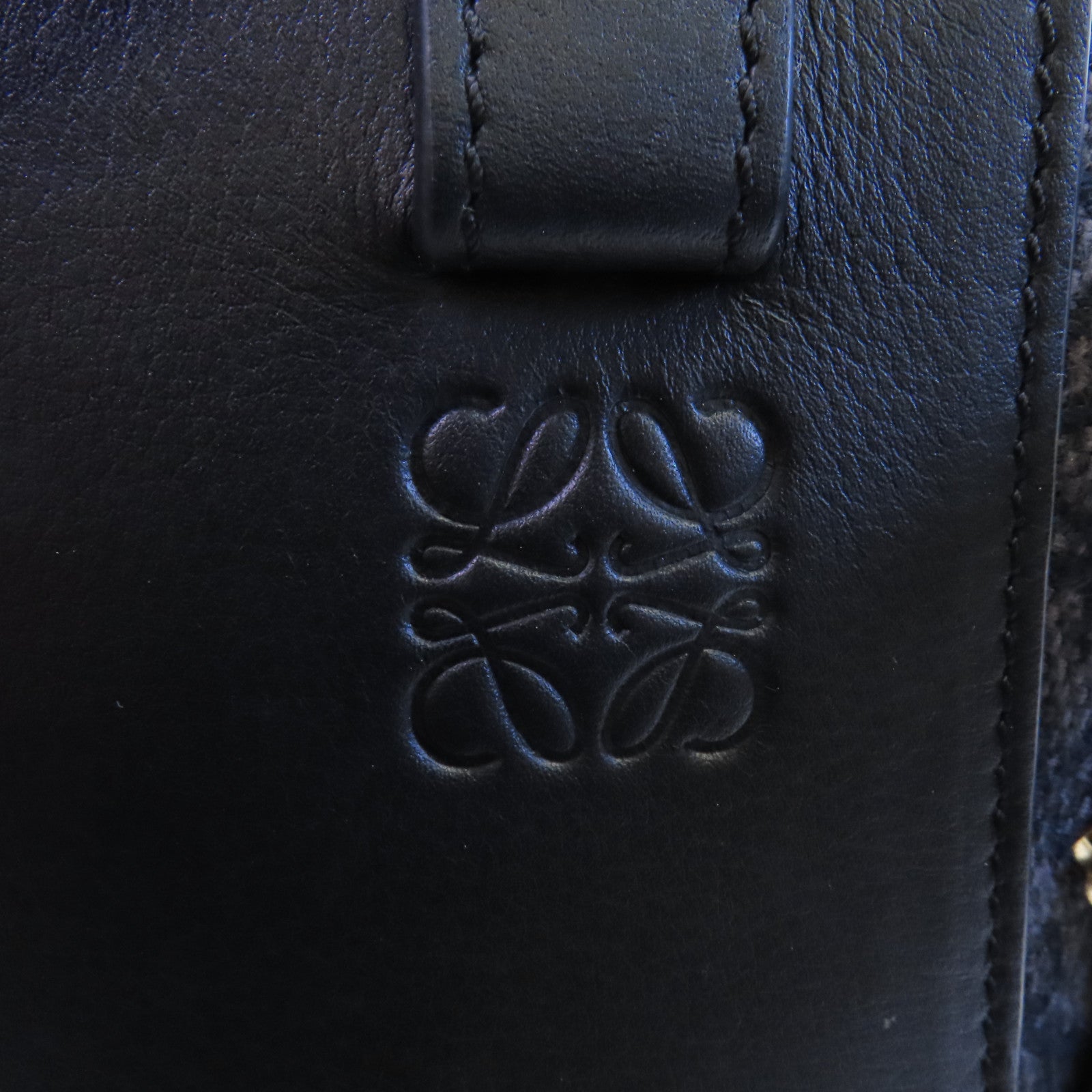 LOEWE 帆布/牛皮皮革Hammock Medium金扣手挽肩背兩用袋