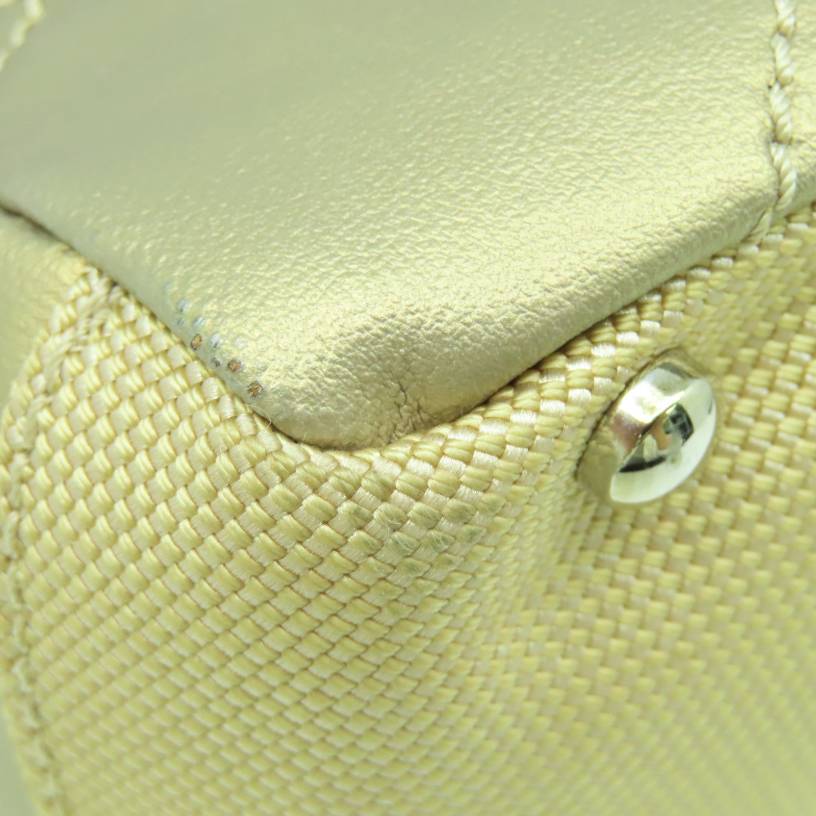 CHANEL 【激減優惠】菱格帆布Handbag金扣肩背袋金色