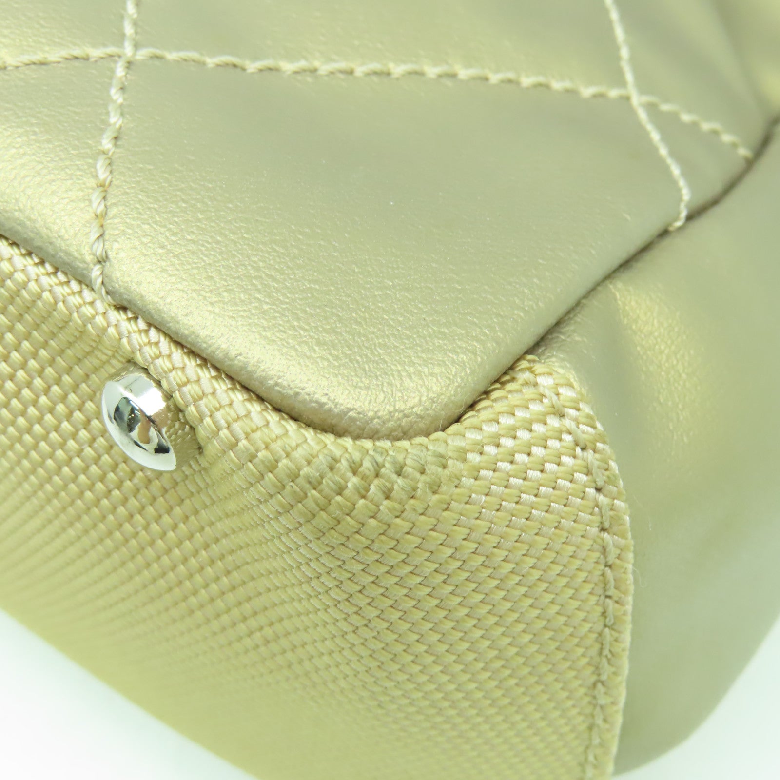 CHANEL 【激減優惠】菱格帆布Handbag金扣肩背袋金色