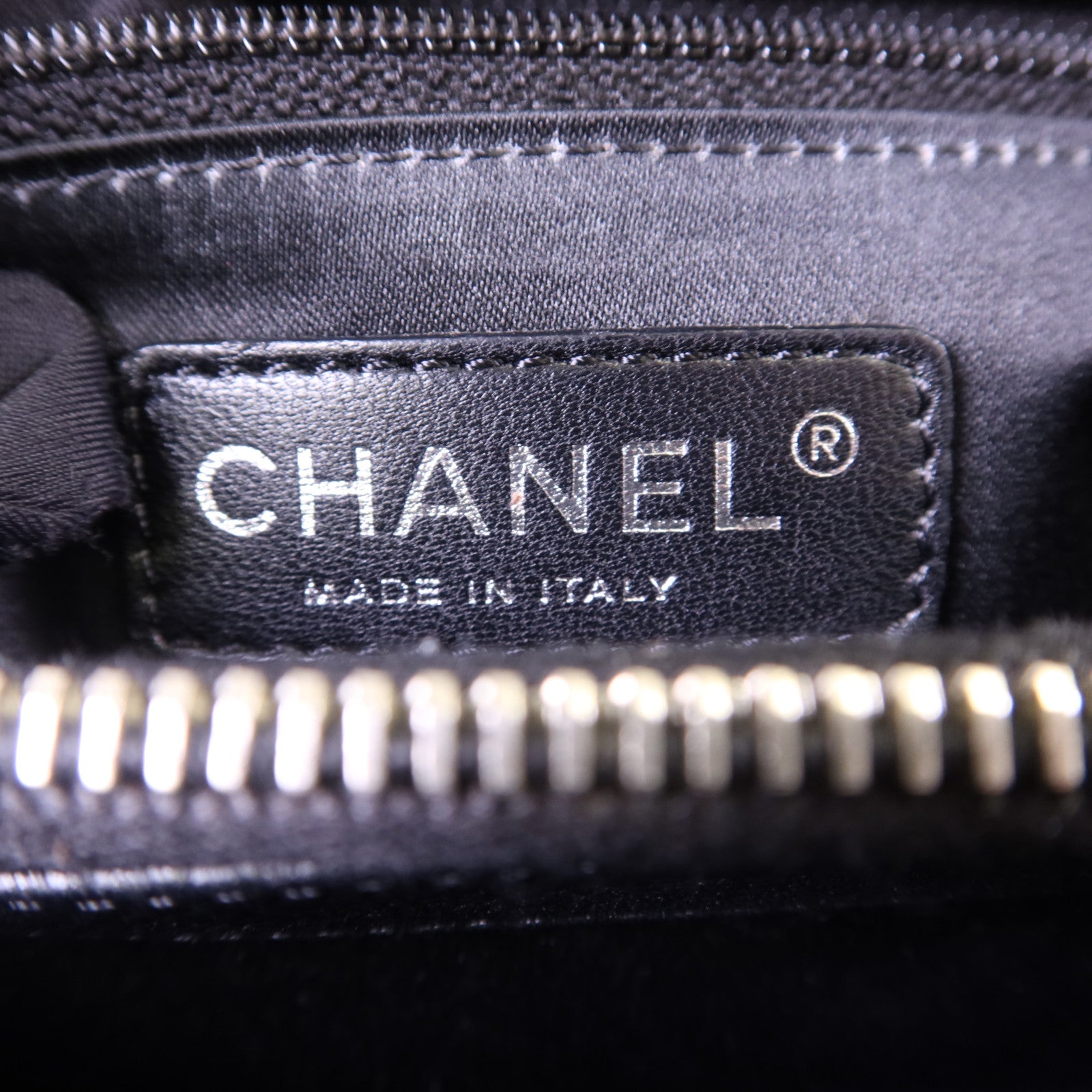 CHANEL 牛皮皮革GST Grand Shopping Tote Bag銀扣鏈帶肩背袋