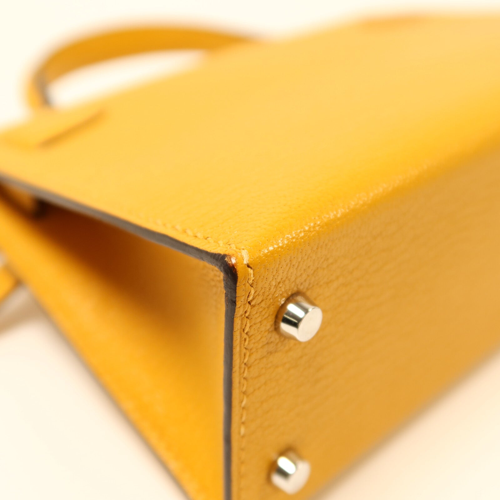 HERMES 【Hermes Fair】Chevre皮革Mini Kelly銀扣手挽袋