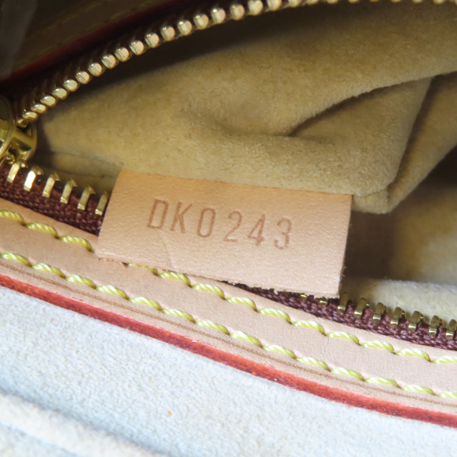 LOUIS VUITTON Monogram Looping MM金扣肩背袋啡色
