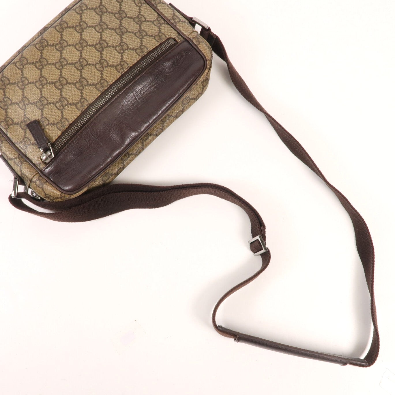 GUCCI 塗層帆布Shoulder Bag銀扣肩背袋