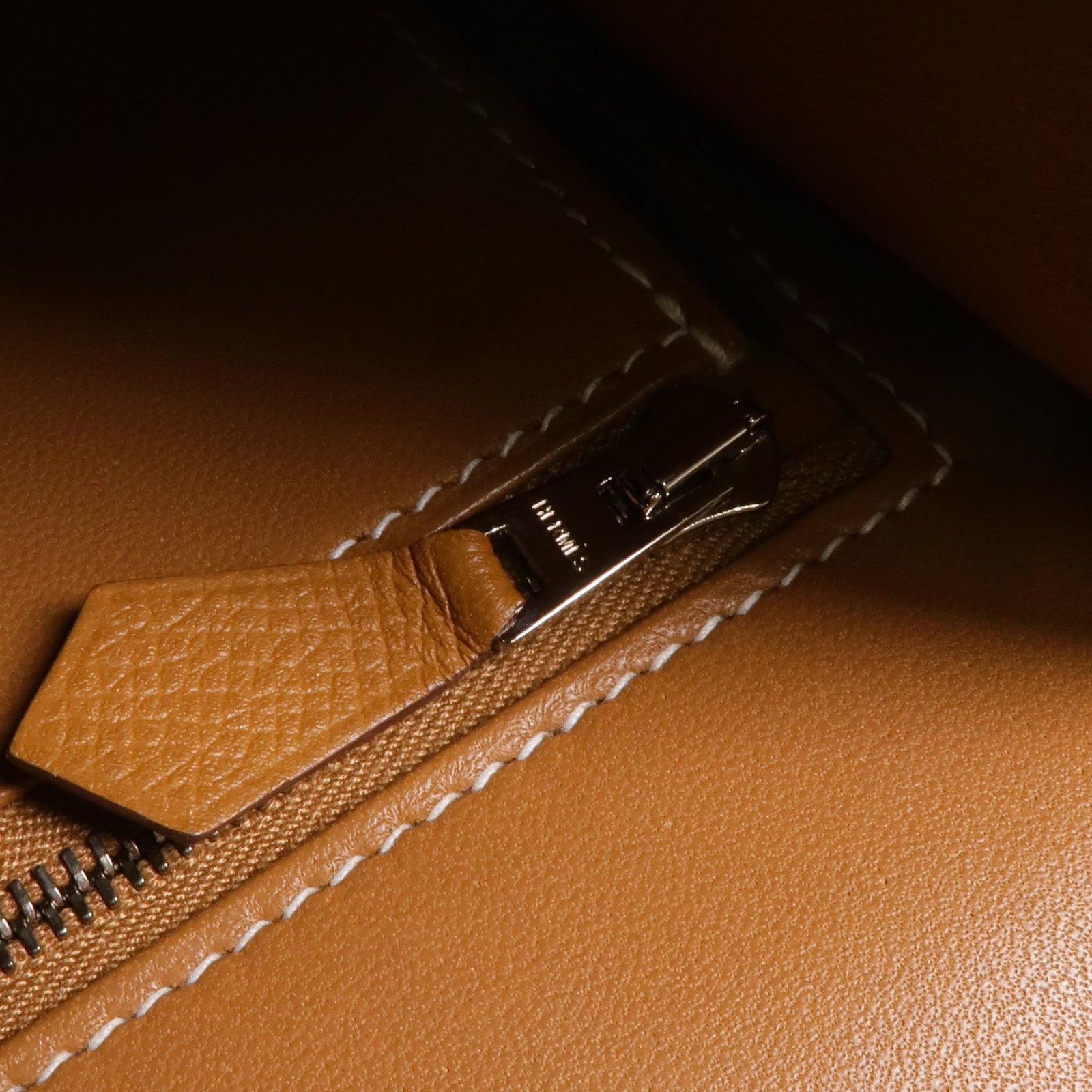 HERMES Epsom皮革Constance 24銀扣肩背袋Gold