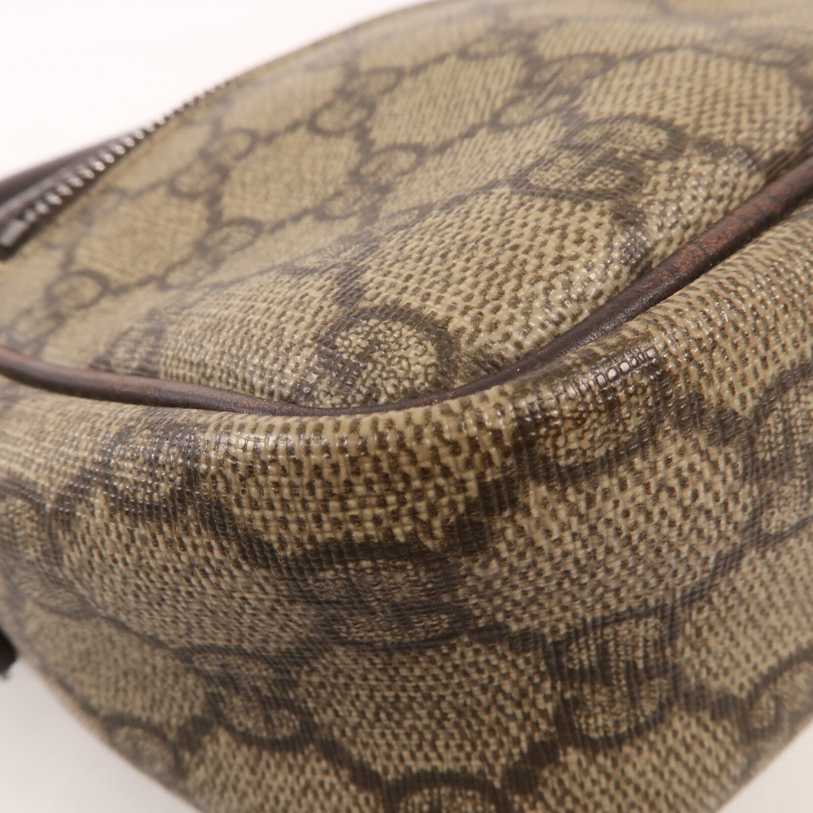 GUCCI 塗層帆布Shoulder Bag銀扣肩背袋