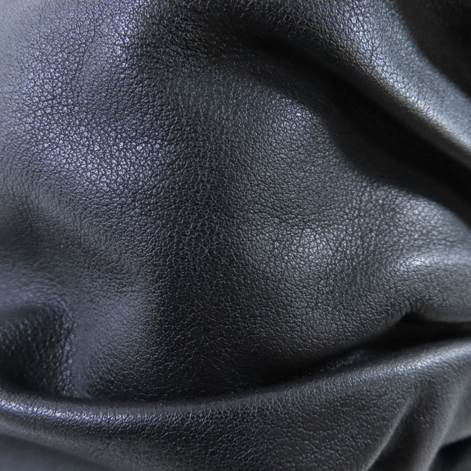 LOEWE 牛皮皮革2Way Shoulder Bag銀扣手挽肩背兩用袋黑色