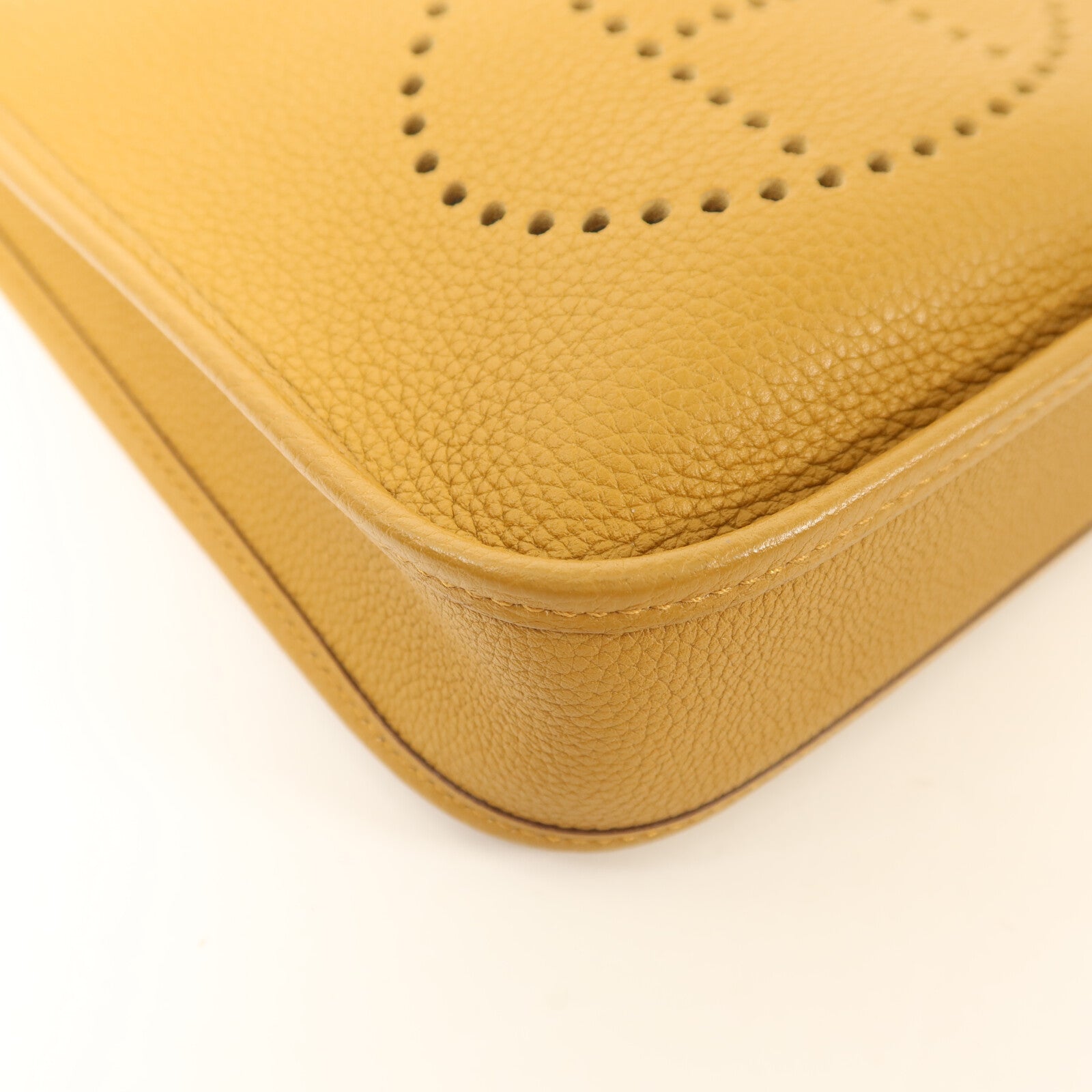 HERMES Maurice皮革Evelyne TPM金扣肩背袋Sesame/Lime
