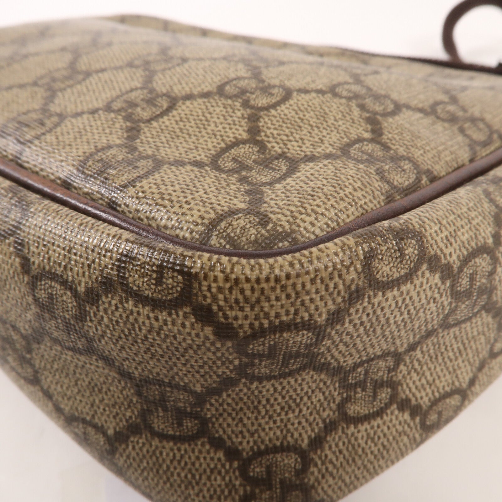 GUCCI 塗層帆布Shoulder Bag銀扣肩背袋