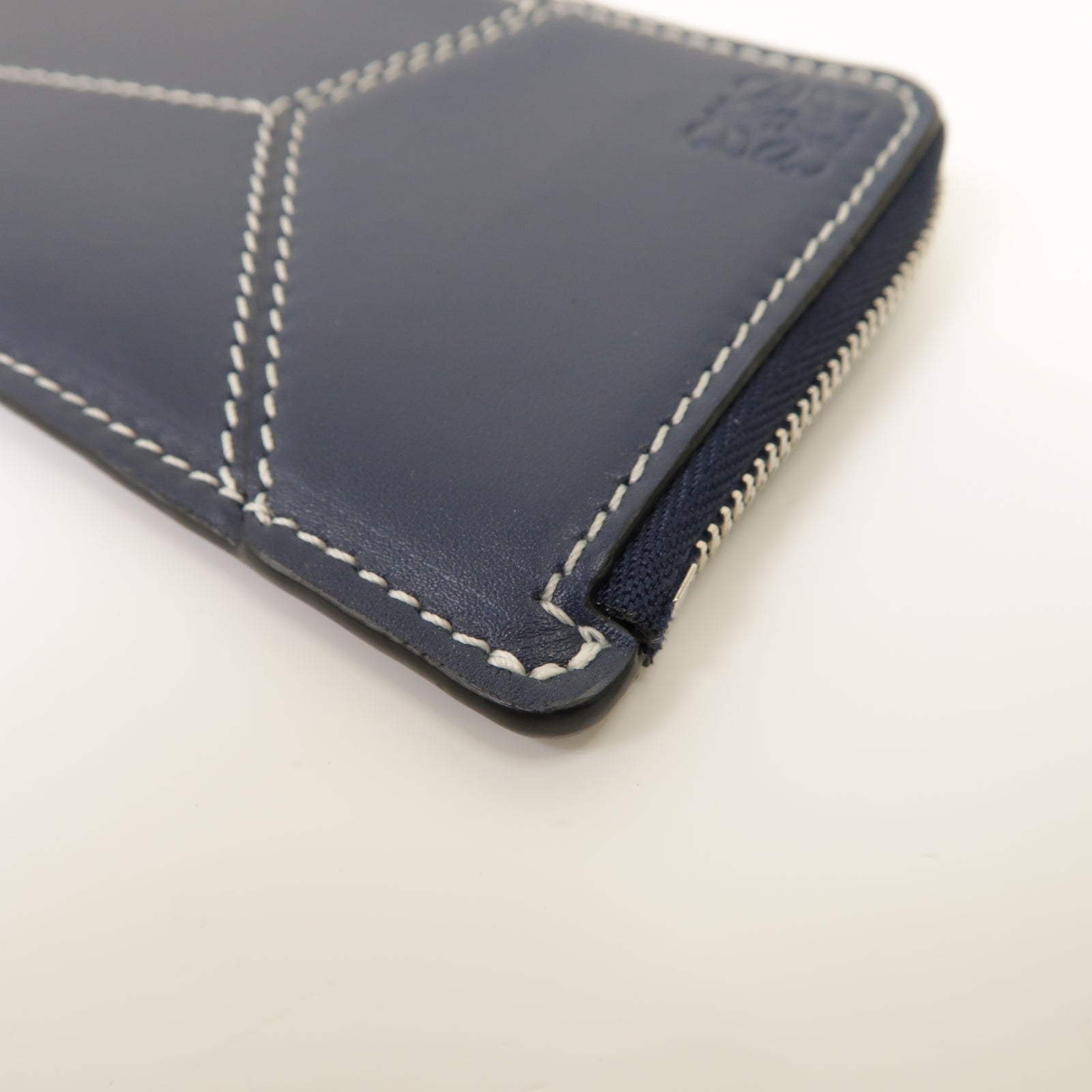 LOEWE 牛皮皮革Coin Case銀扣零錢包