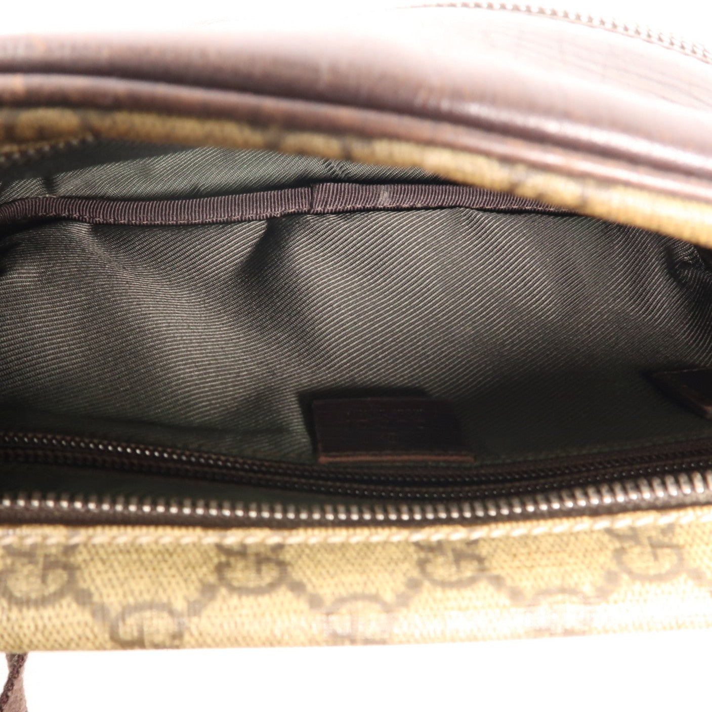 GUCCI 塗層帆布Shoulder Bag銀扣肩背袋