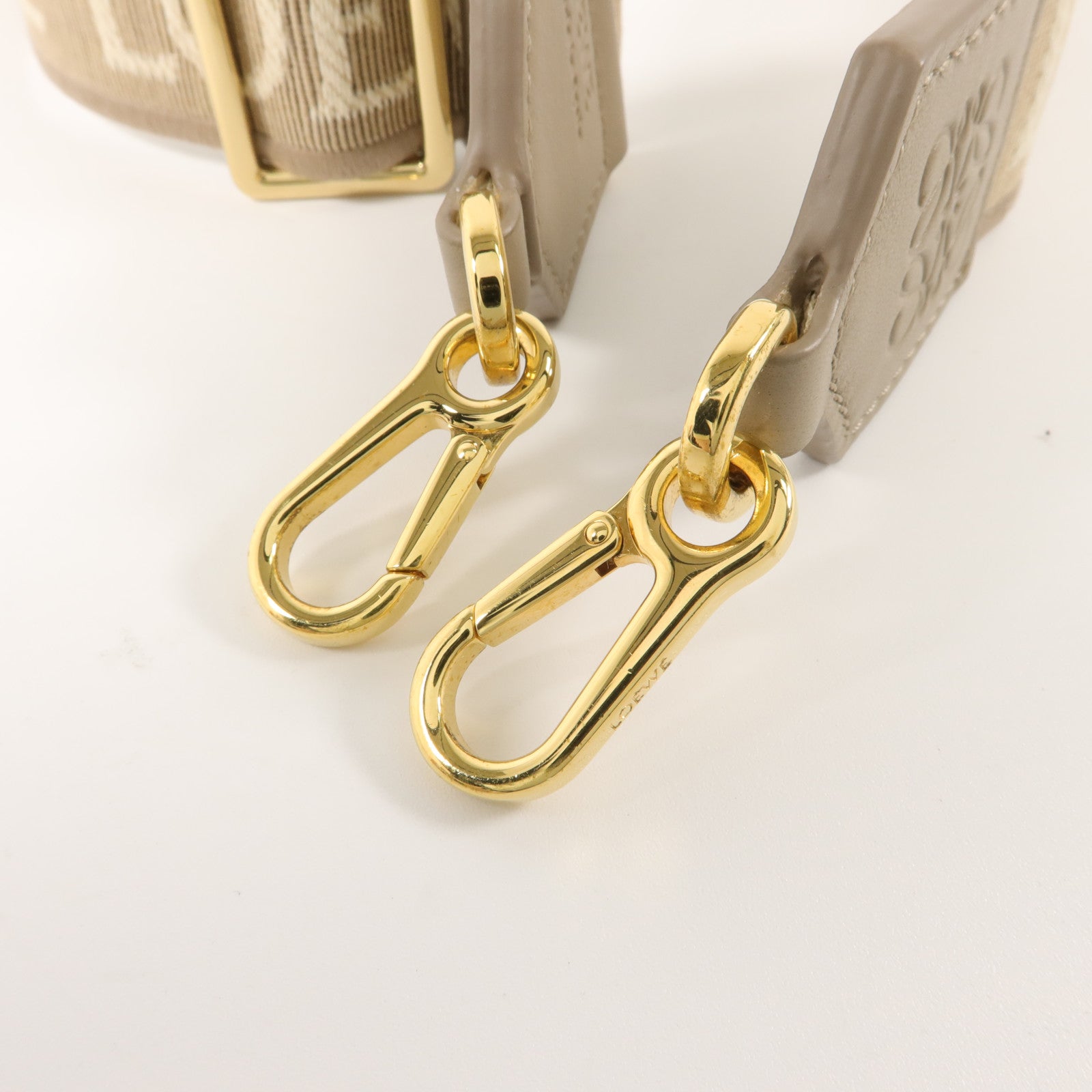 LOEWE 牛皮皮革/帆布Anagram Shoulder Strap肩帶