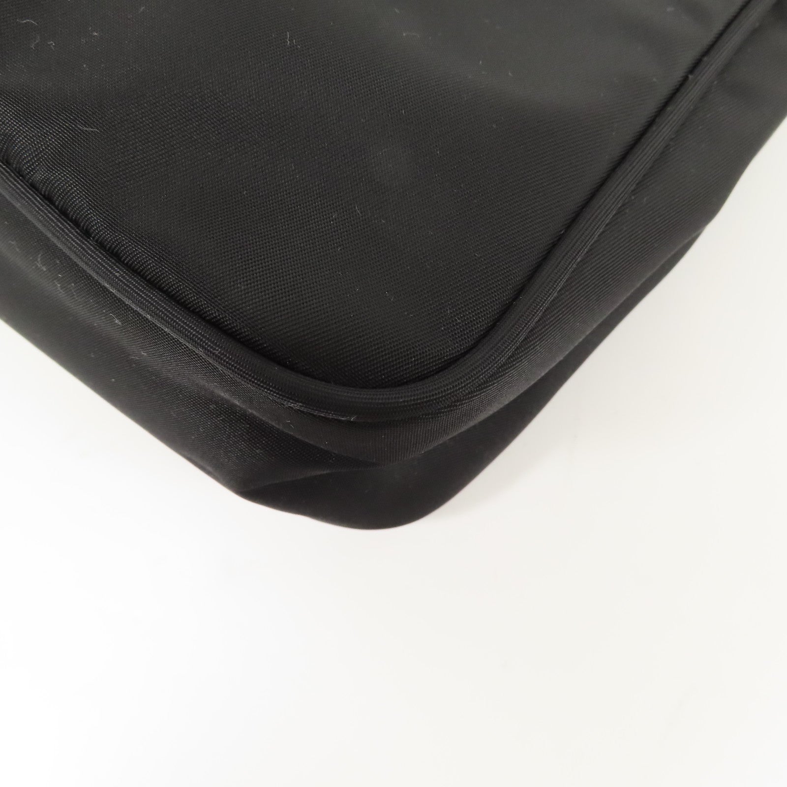 PRADA 尼龍Re-Edition 2000 Mini銀扣手挽袋/肩背袋