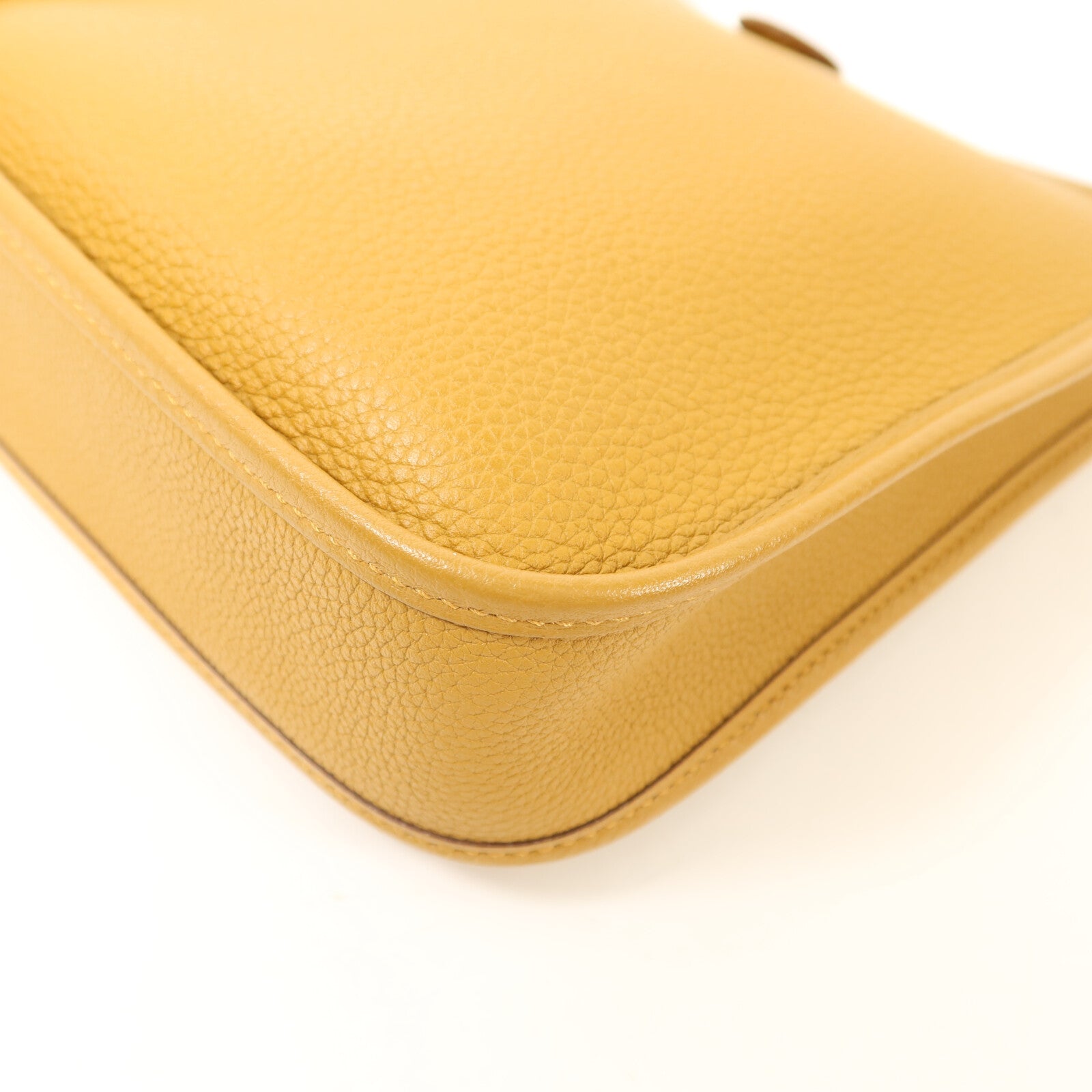 HERMES Maurice皮革Evelyne TPM金扣肩背袋Sesame/Lime