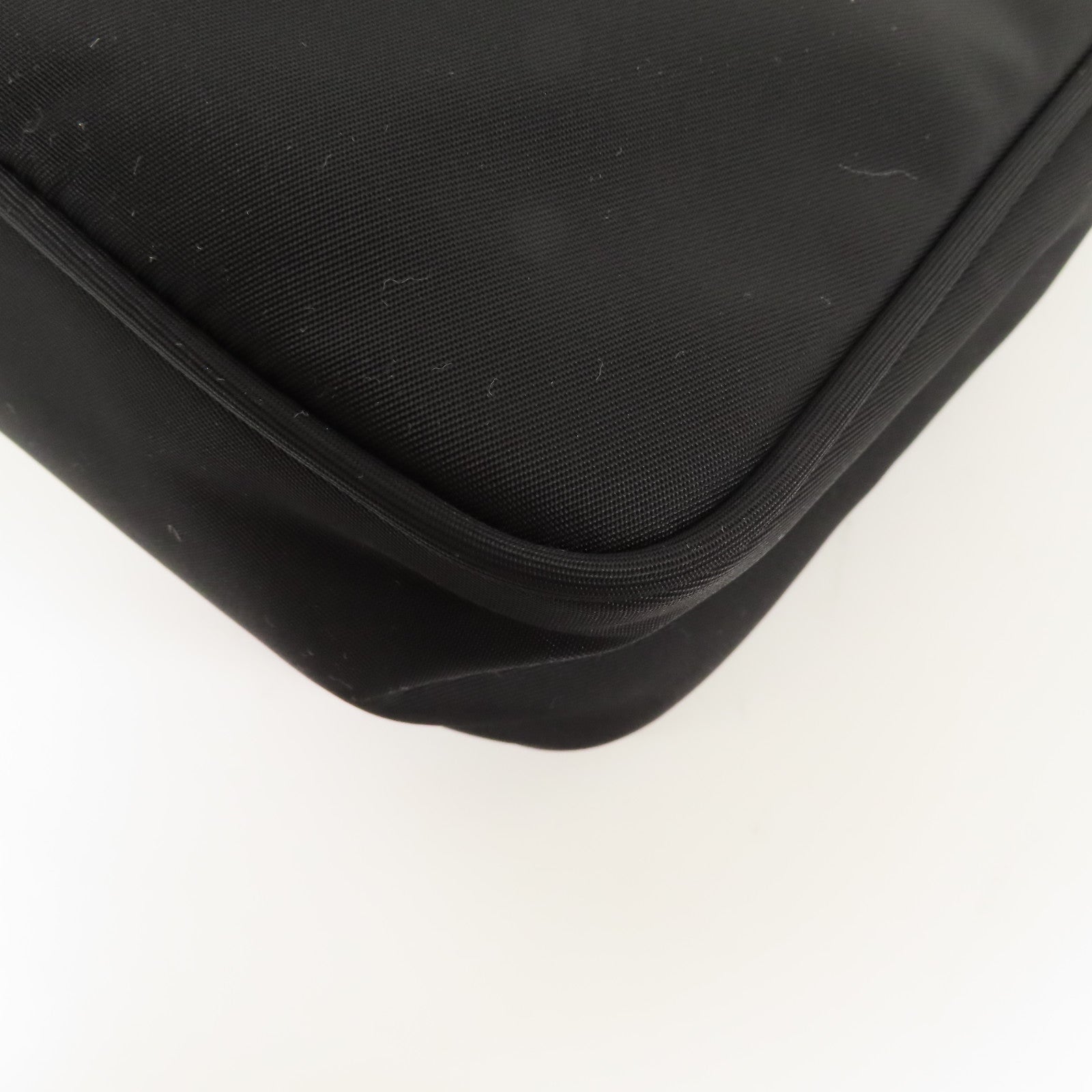 PRADA 尼龍Re-Edition 2000 Mini銀扣手挽袋/肩背袋