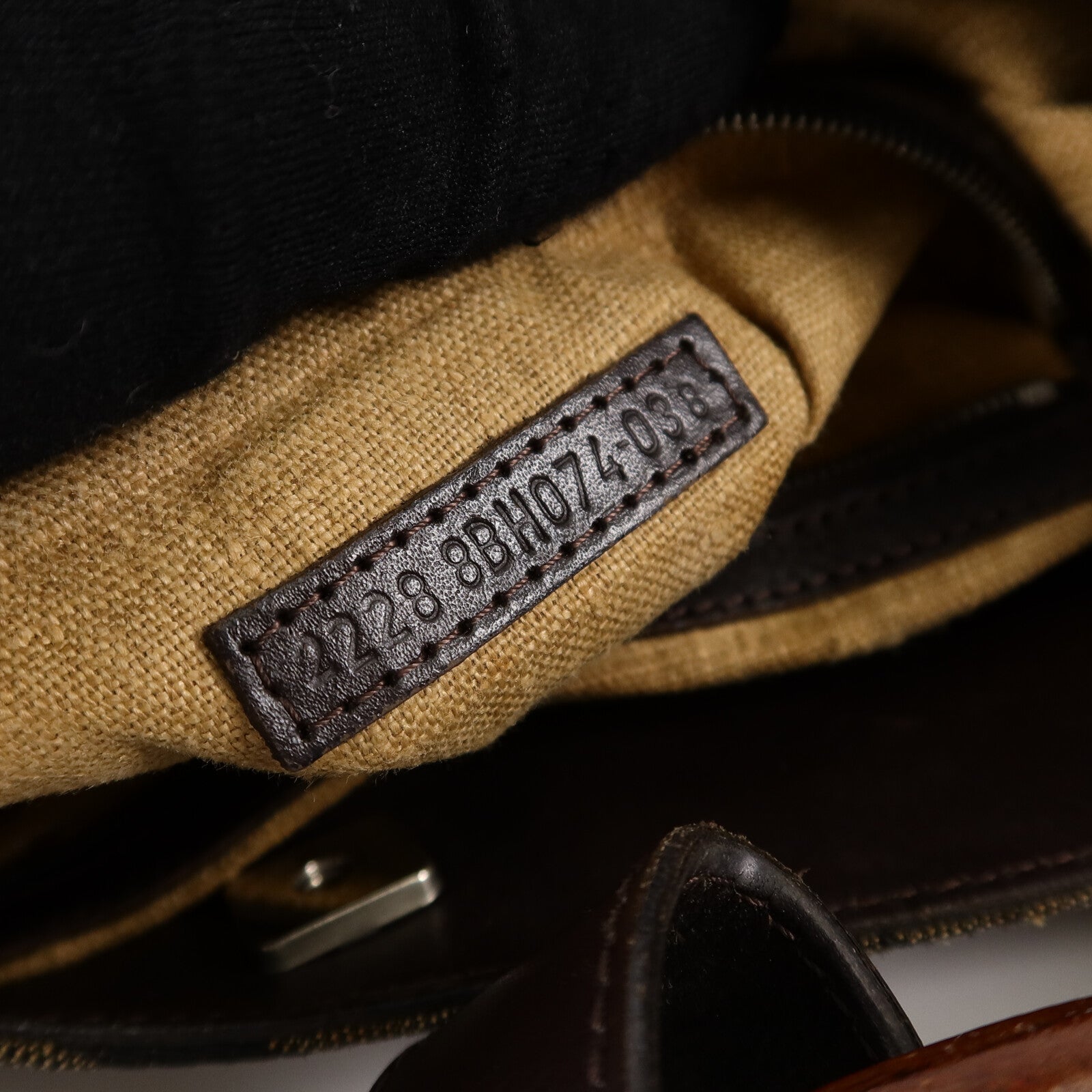 FENDI 帆布Oyster Bag肩背袋