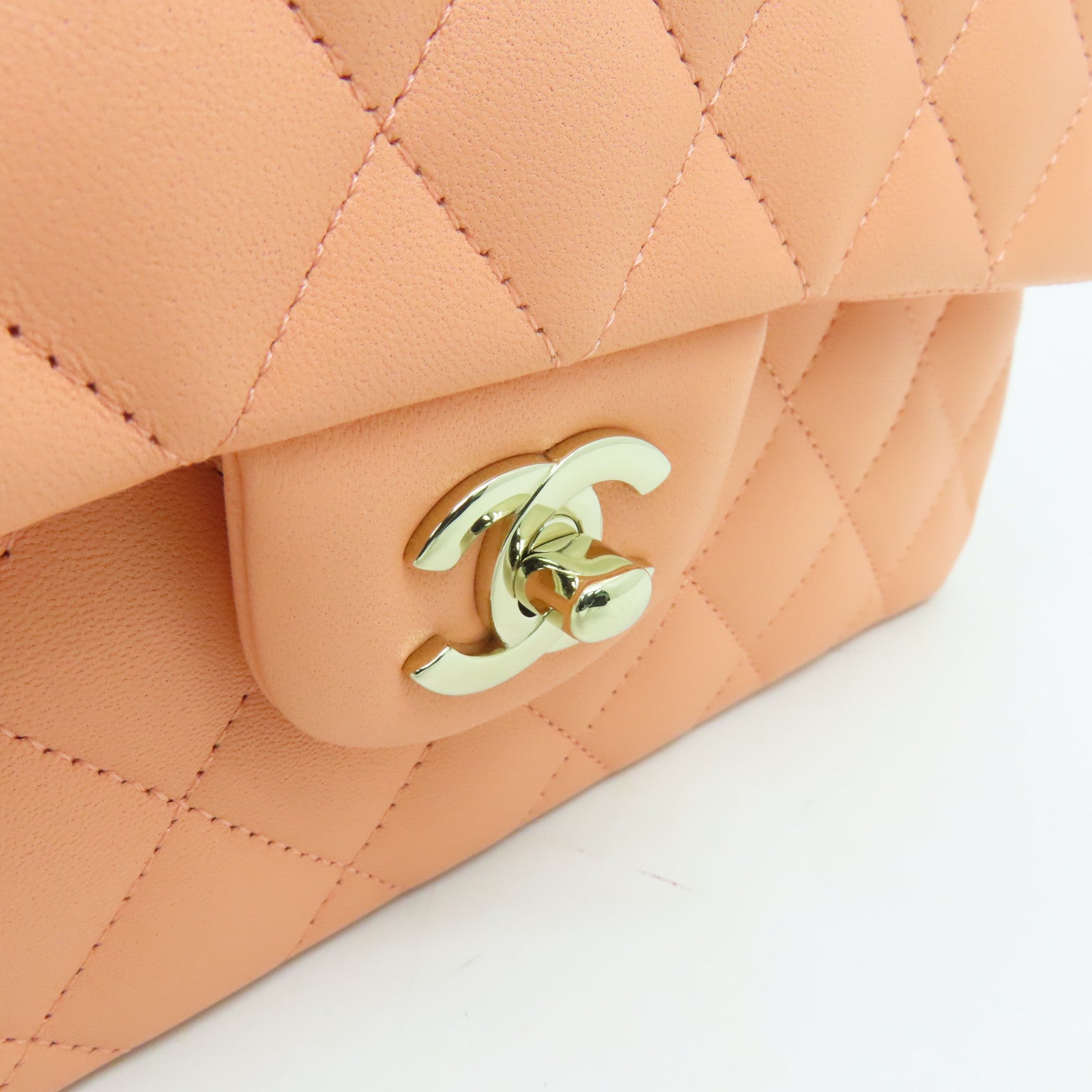 CHANEL 【激減優惠】菱格羊皮皮革Classic Bag金扣鏈帶肩背袋粉紅色