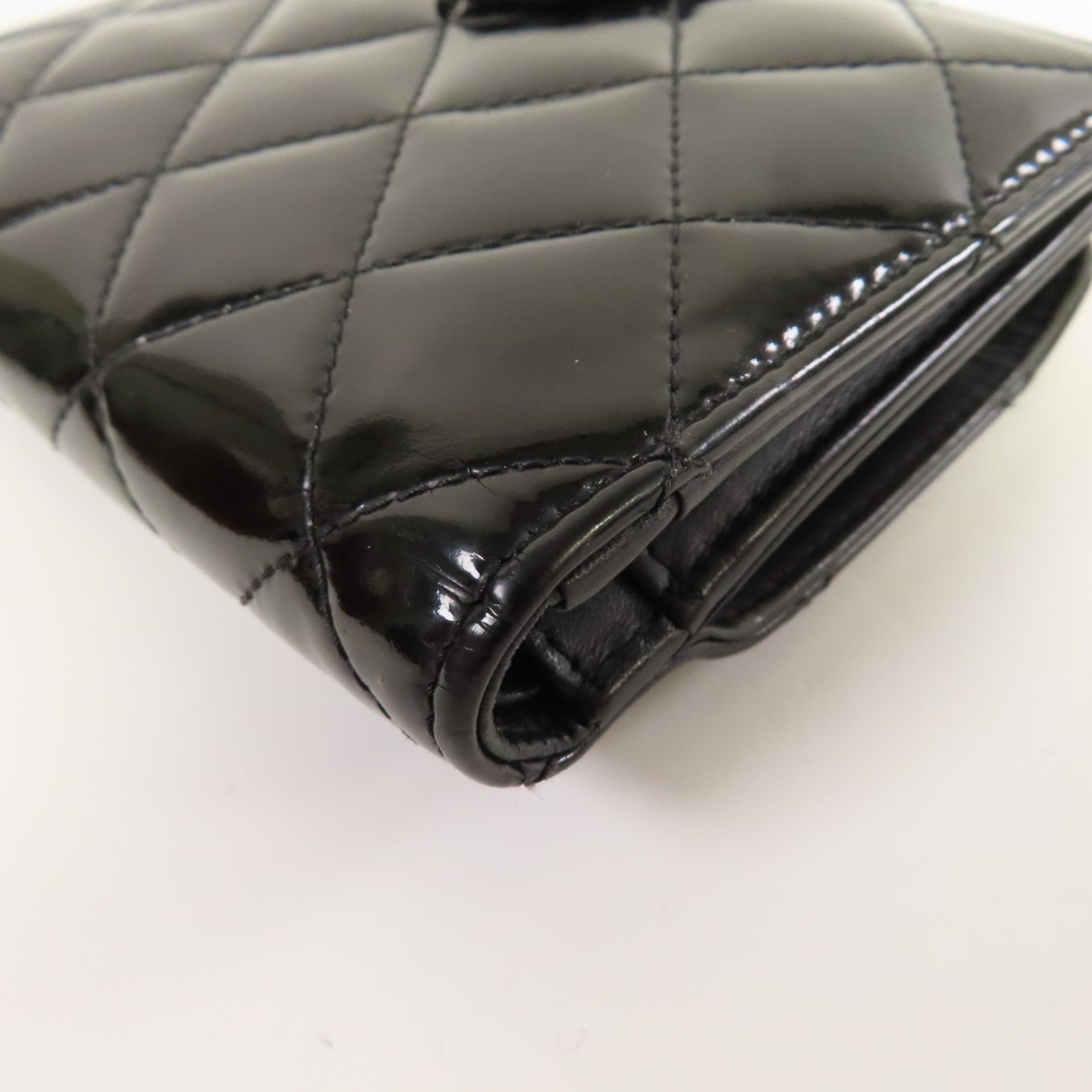 CHANEL 菱格Enamel Wallet銀扣鈕扣錢包黑色