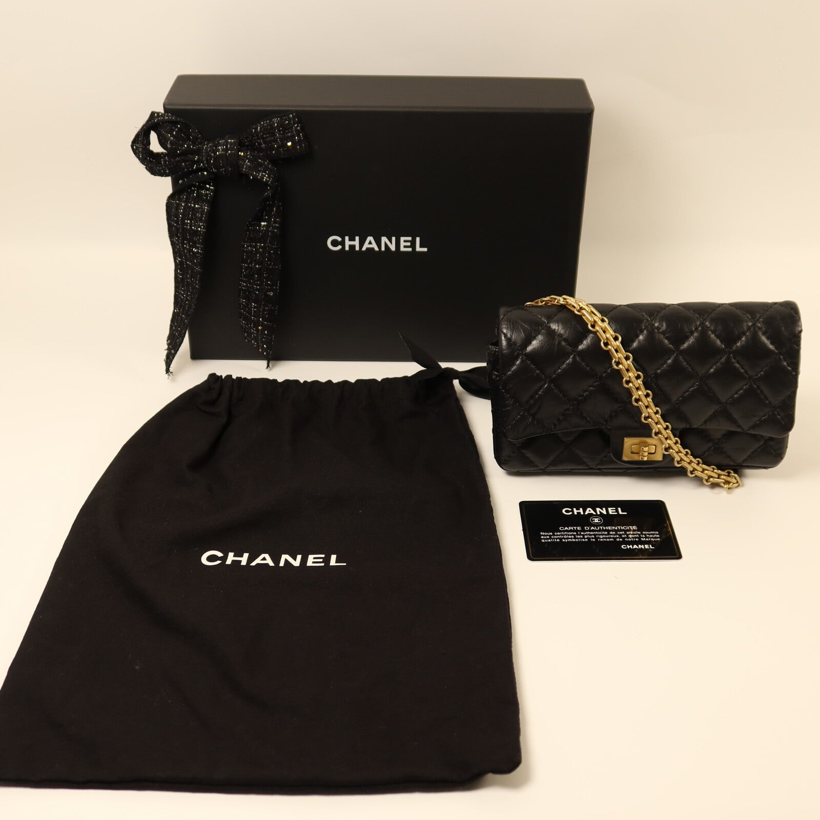 CHANEL 牛皮皮革Shoulder Bag金扣鏈帶肩背袋