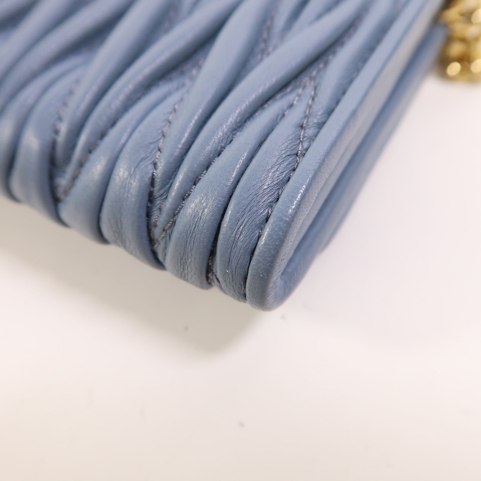 Miu Miu 羊皮皮革Chain Shoulder金扣鏈帶肩背袋