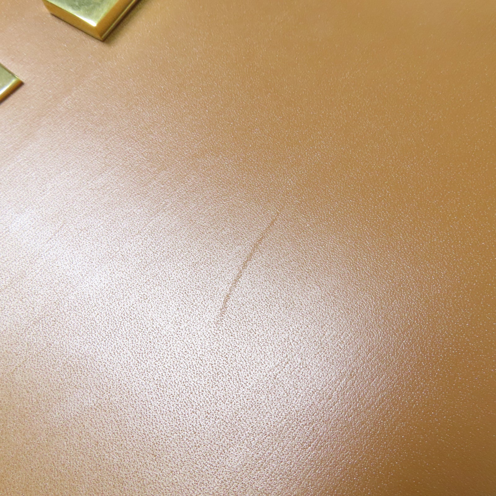 YVES SAINT LAURENT 牛皮皮革Manhattan Small金扣肩背袋